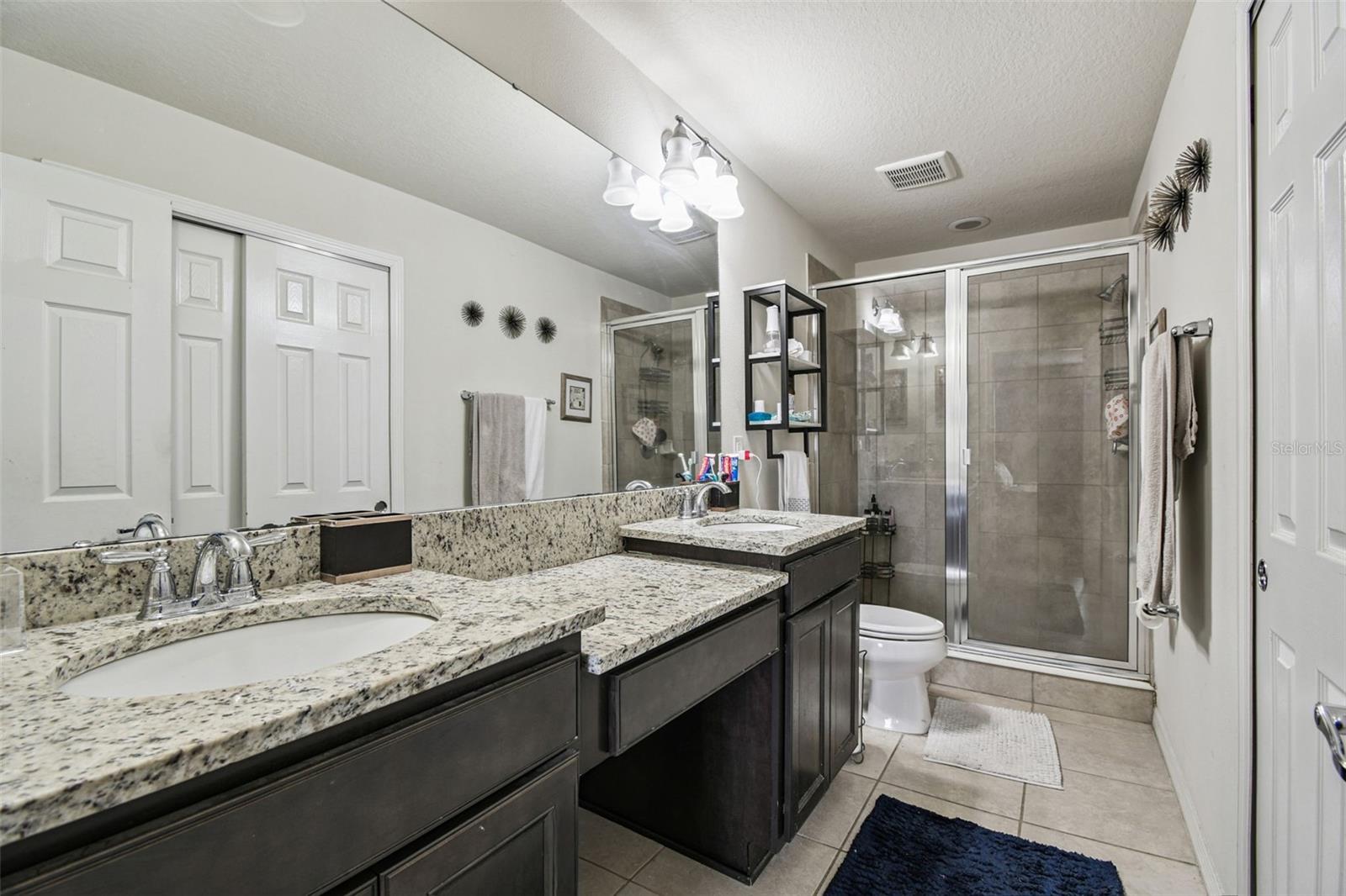 Image 35 of 75 For 9139 Hillcroft Drive