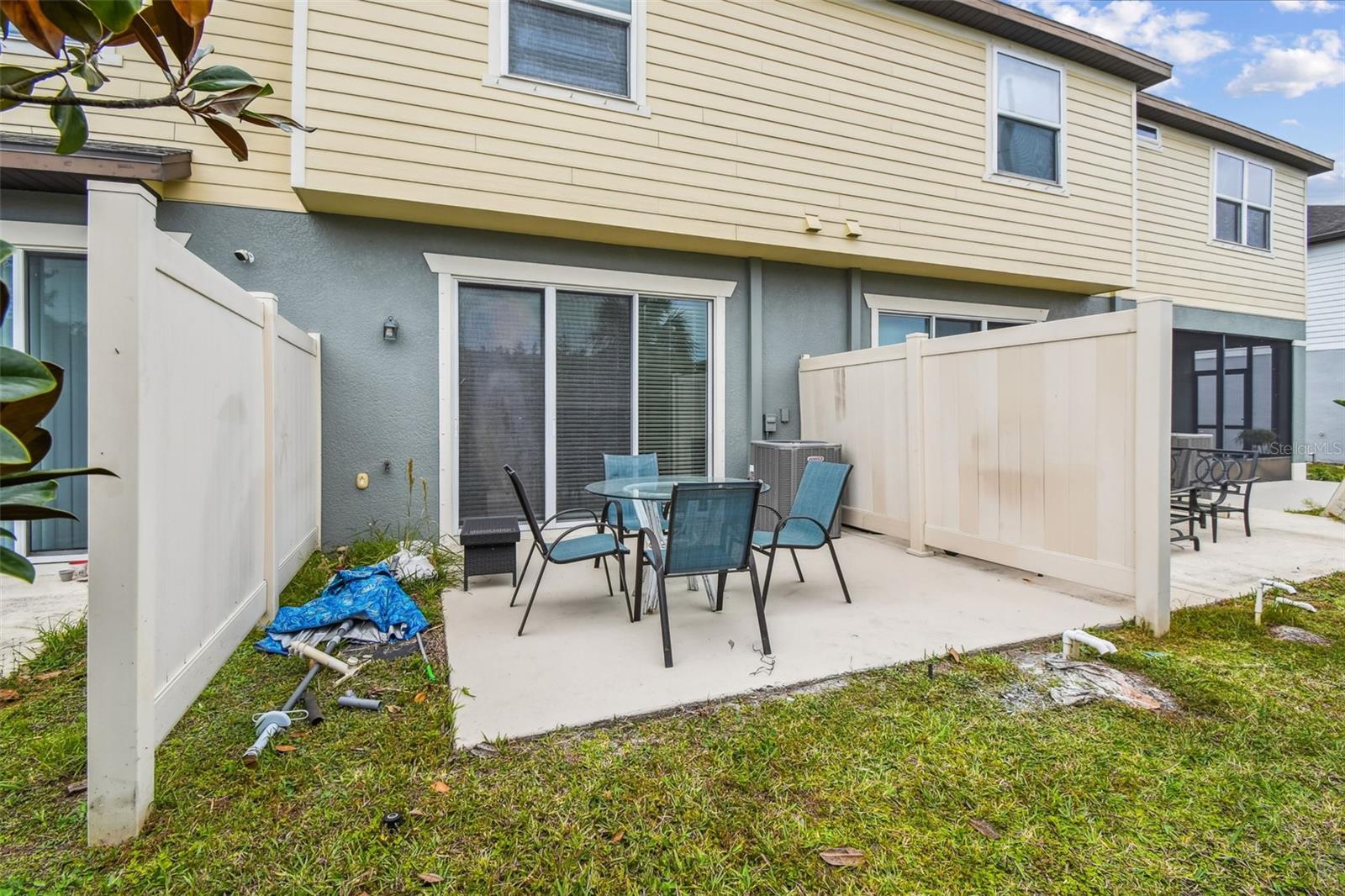 Image 39 of 75 For 9139 Hillcroft Drive