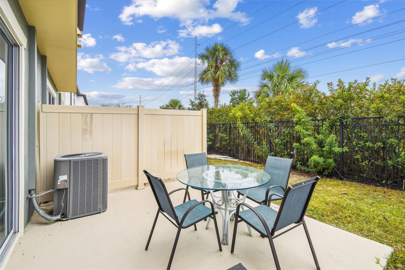 Image 40 of 75 For 9139 Hillcroft Drive