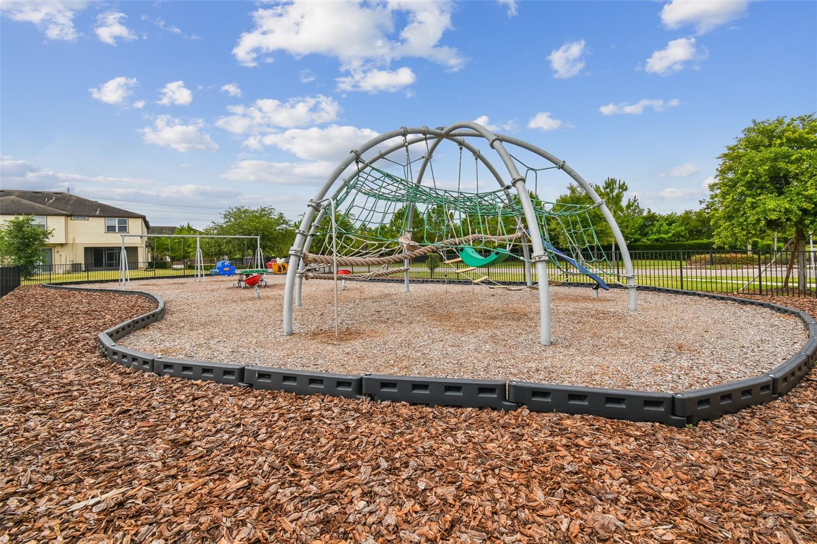 Image 48 of 75 For 9139 Hillcroft Drive