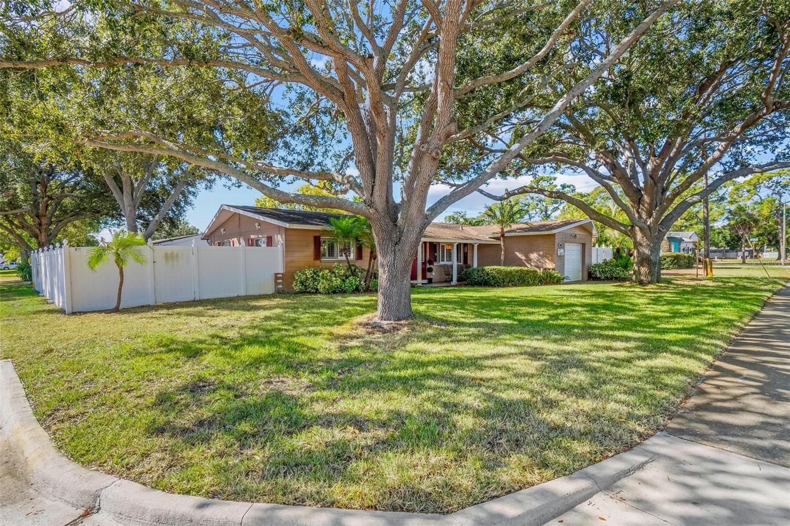 Details for 7000 38th Avenue N, ST PETERSBURG, FL 33710