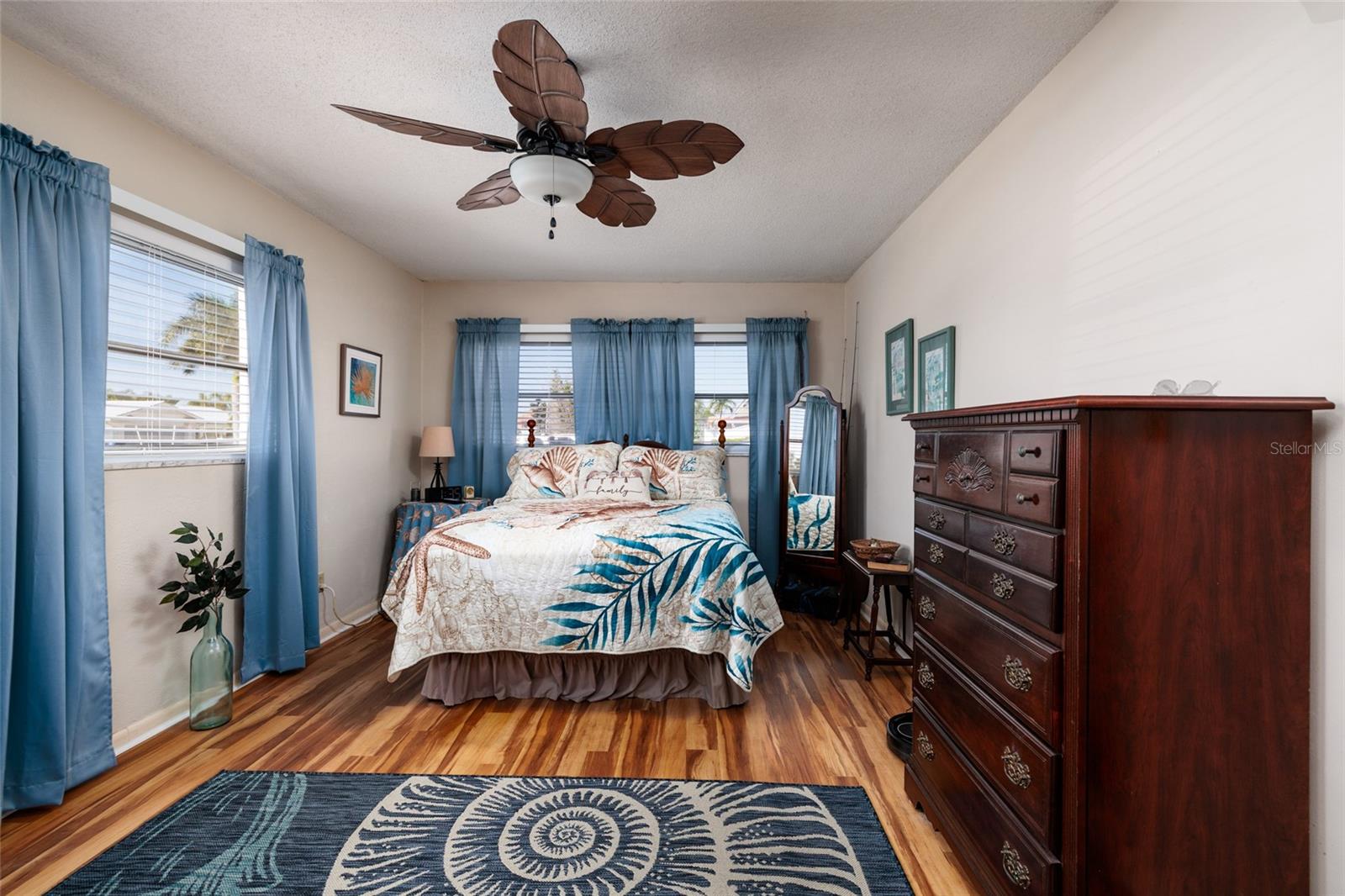 Image 20 of 51 For 3789 46th Avenue S 101