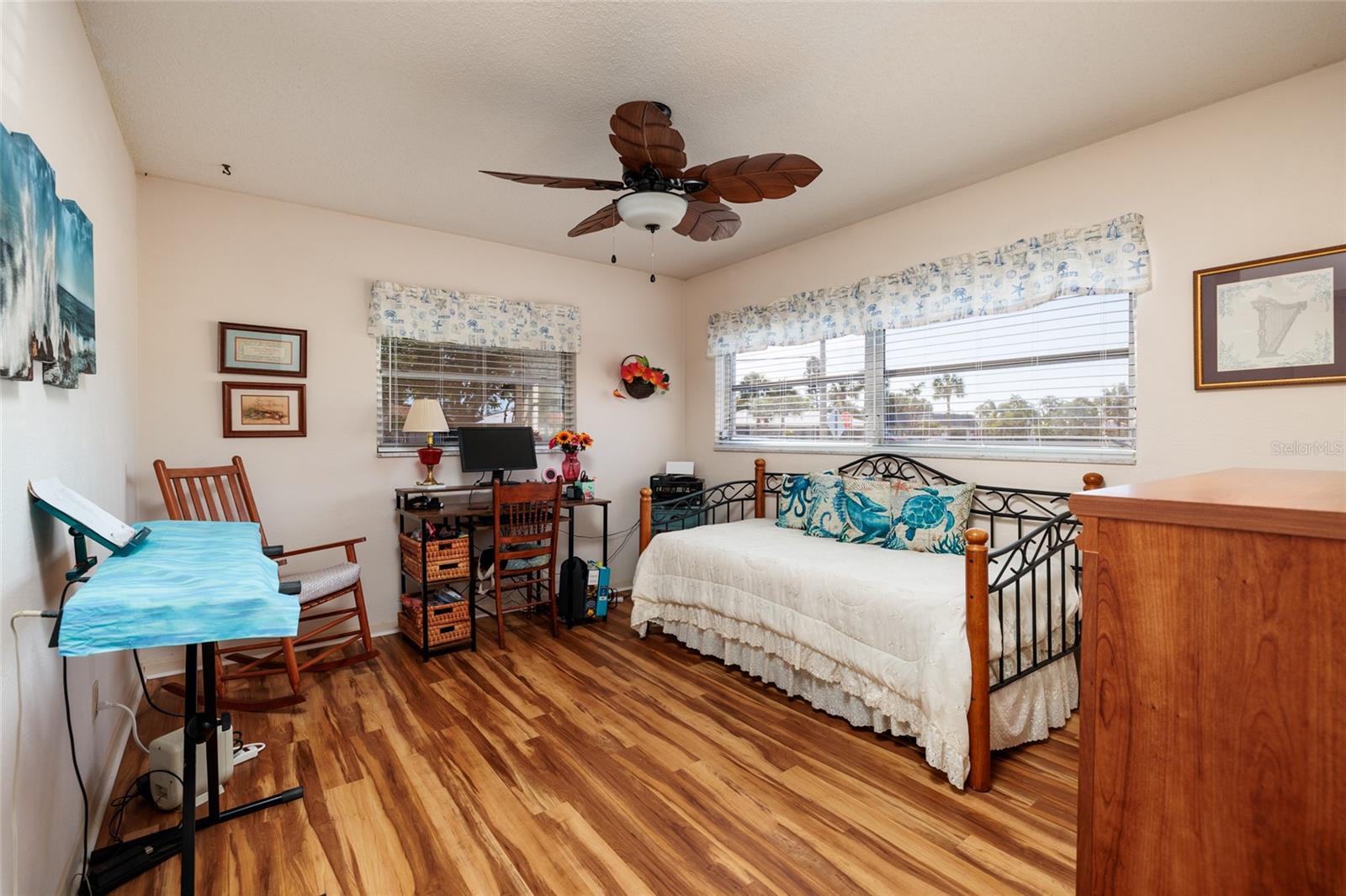 Image 23 of 51 For 3789 46th Avenue S 101