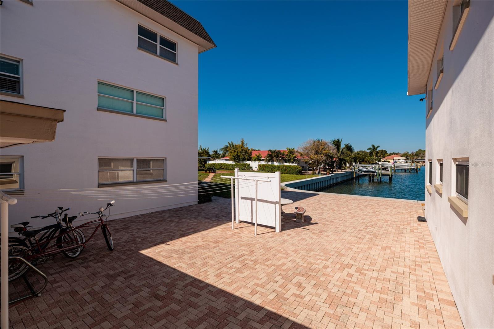 Image 29 of 51 For 3789 46th Avenue S 101