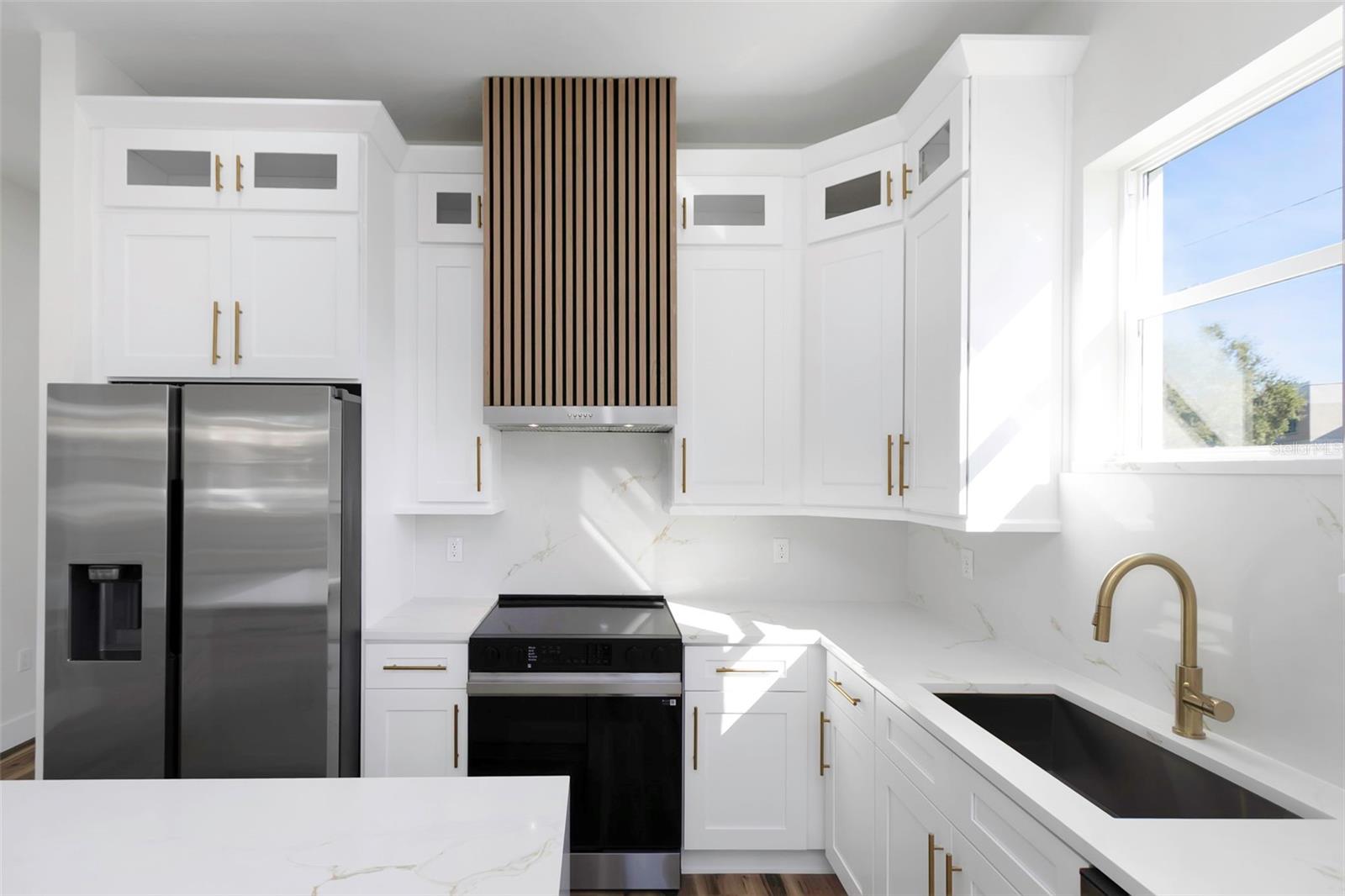 Image 14 of 60 For 701 42nd Avenue S