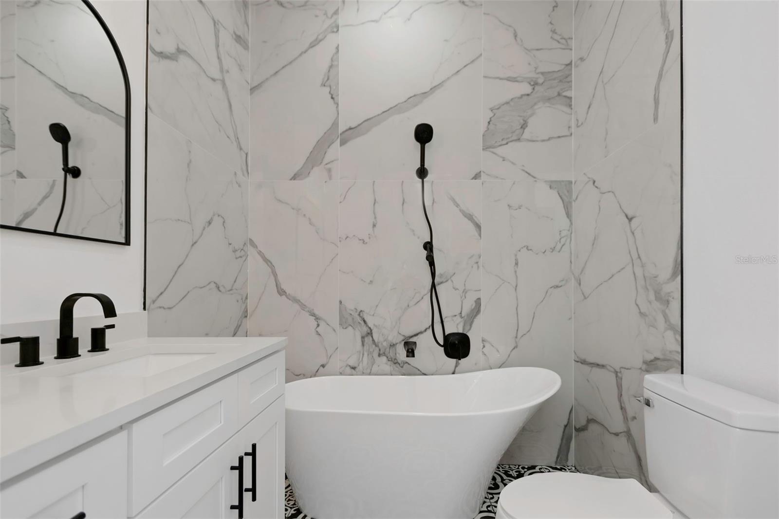 Image 18 of 60 For 701 42nd Avenue S