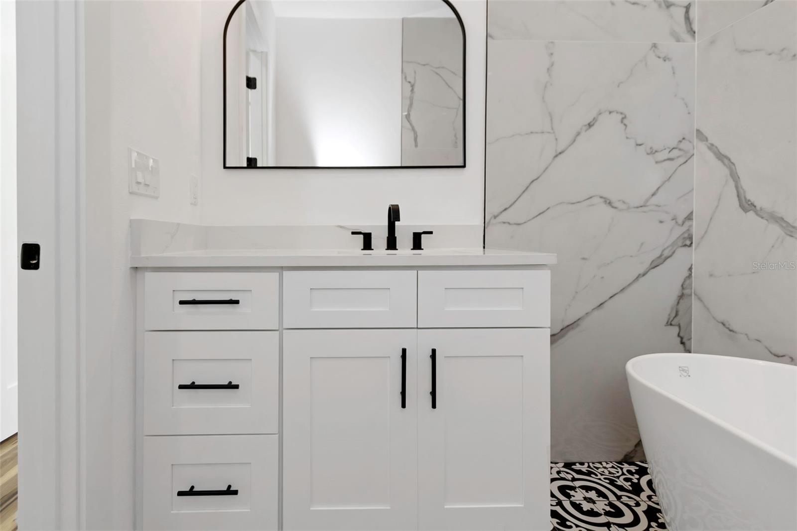 Image 19 of 60 For 701 42nd Avenue S