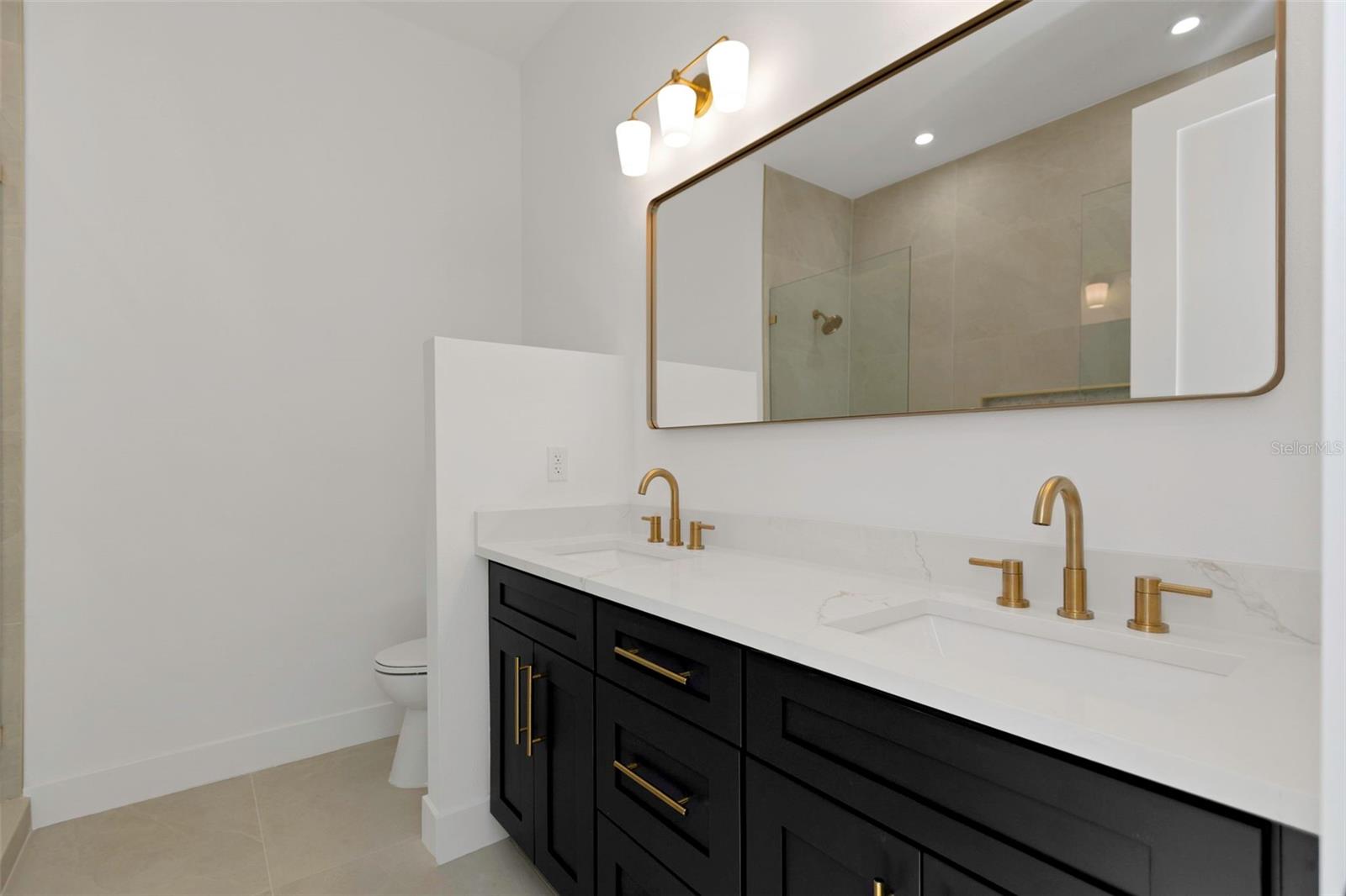 Image 23 of 60 For 701 42nd Avenue S