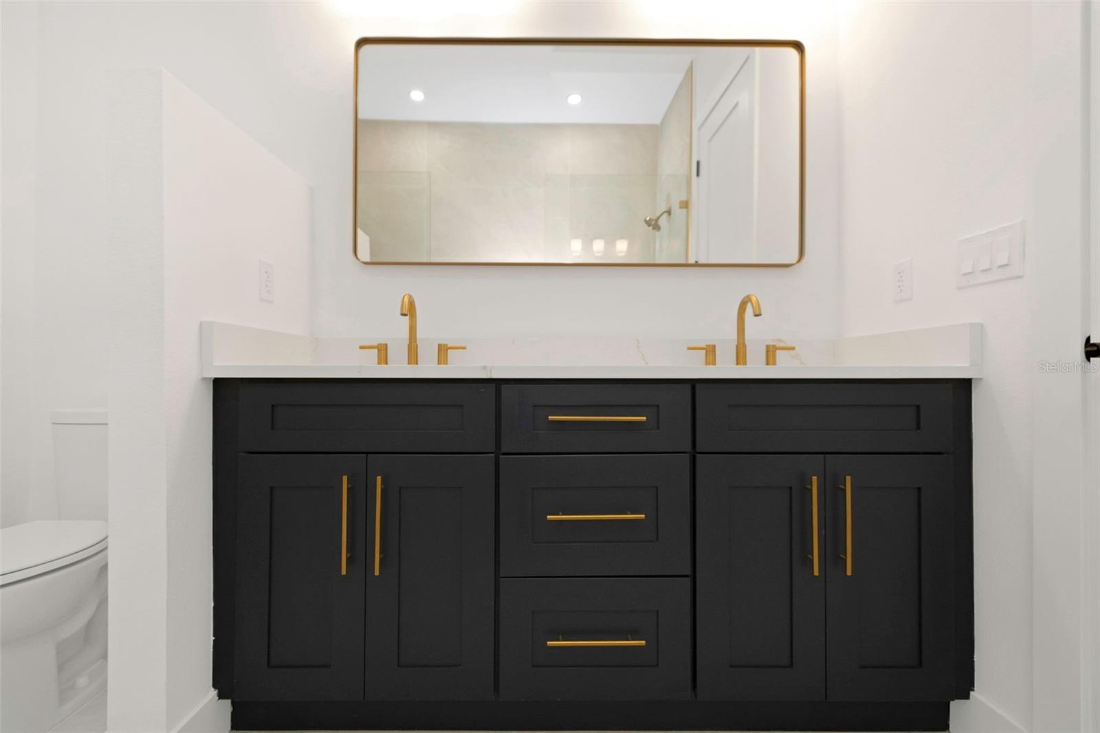 Image 24 of 60 For 701 42nd Avenue S