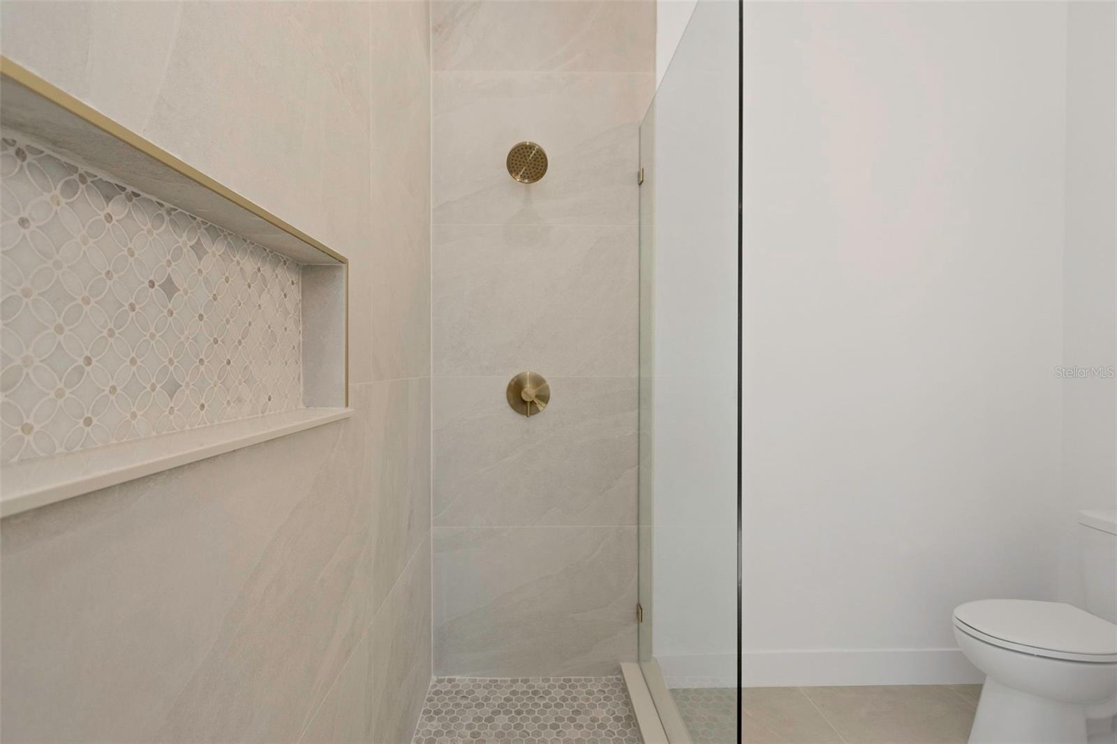 Image 25 of 60 For 701 42nd Avenue S