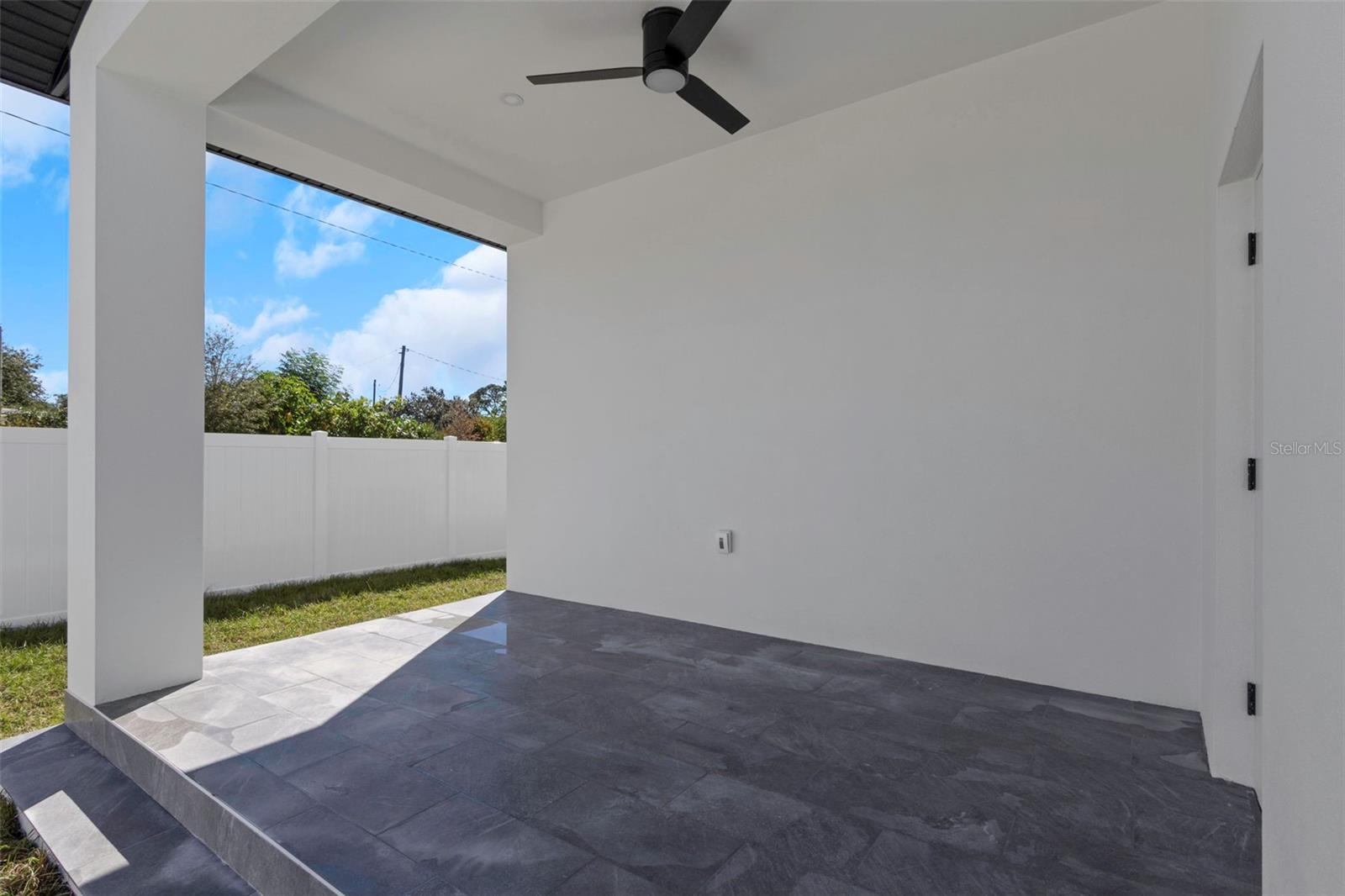 Image 32 of 60 For 701 42nd Avenue S