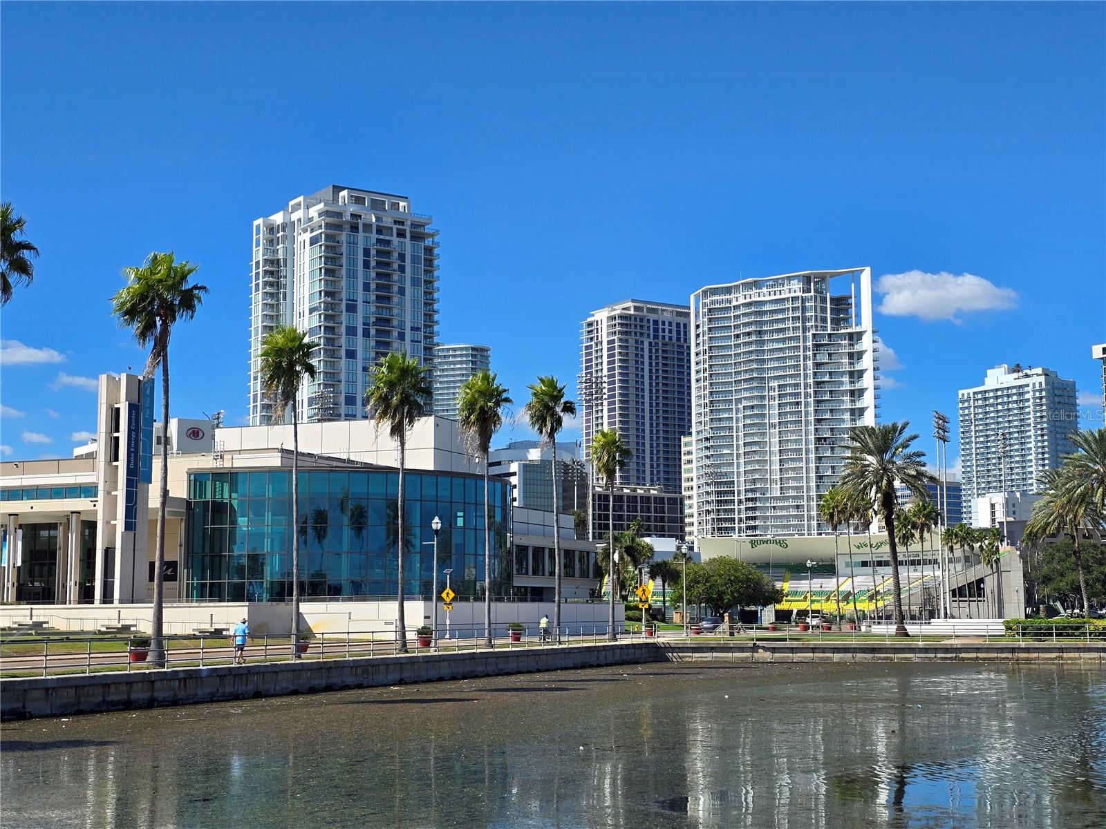 Image 44 of 60 For 701 42nd Avenue S