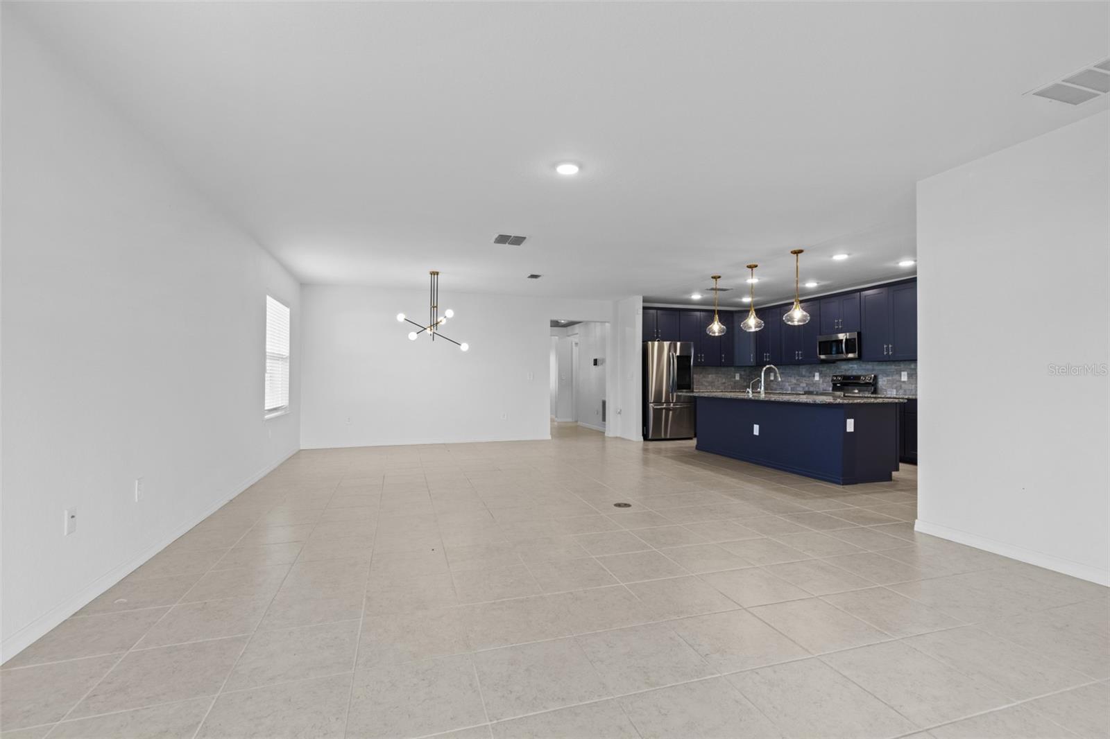 Image 21 of 40 For 8750 Cascade Price Circle