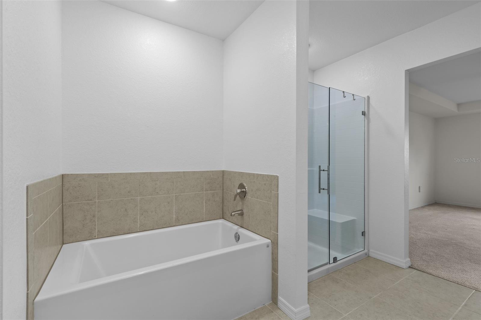 Image 27 of 40 For 8750 Cascade Price Circle