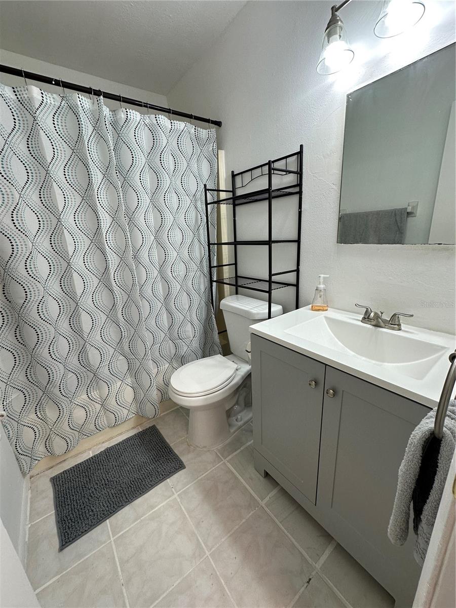 Image 19 of 50 For 9474 Tacoma Avenue A