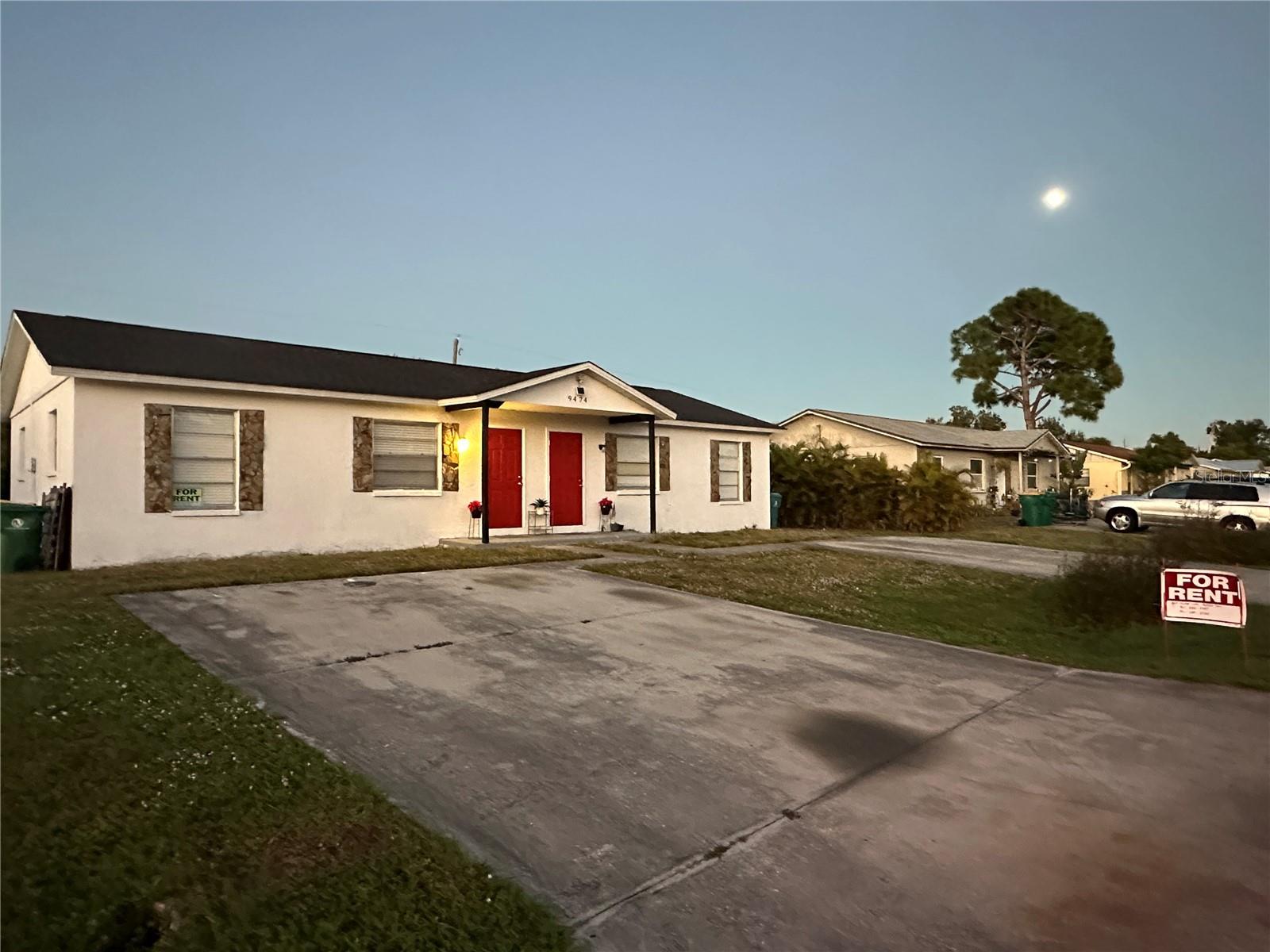 Image 2 of 50 For 9474 Tacoma Avenue A