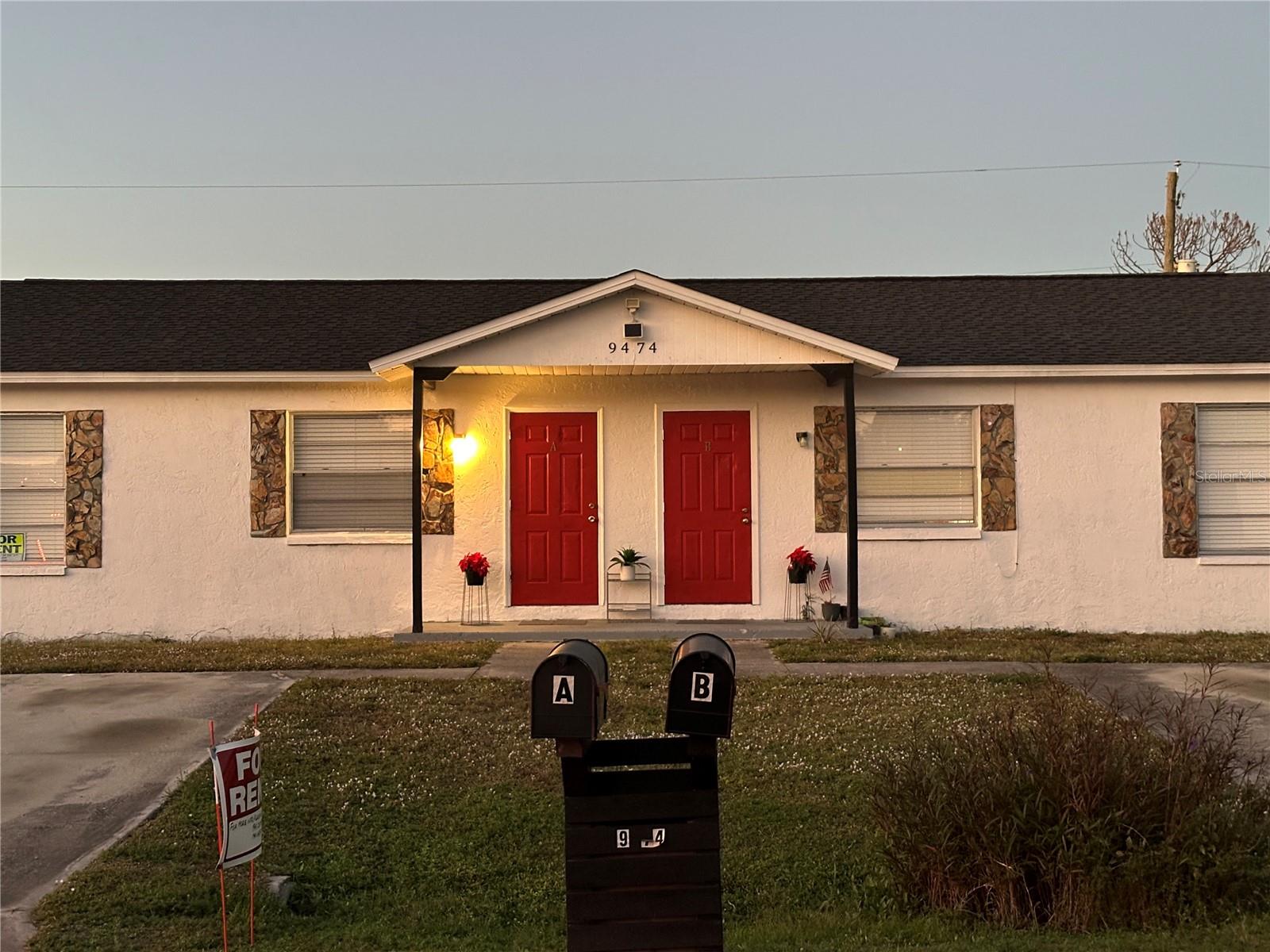 Image 3 of 50 For 9474 Tacoma Avenue A