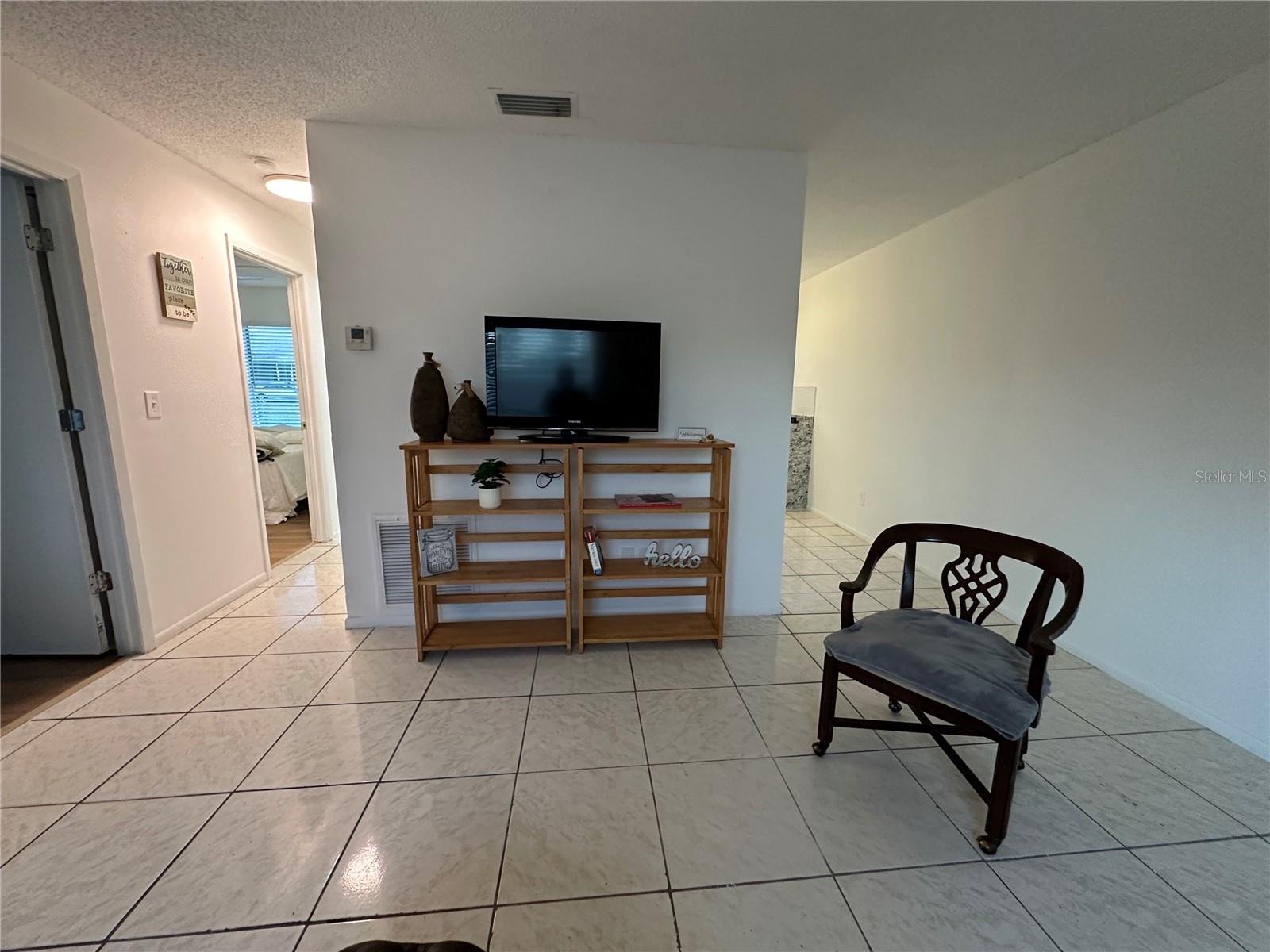 Image 8 of 50 For 9474 Tacoma Avenue A