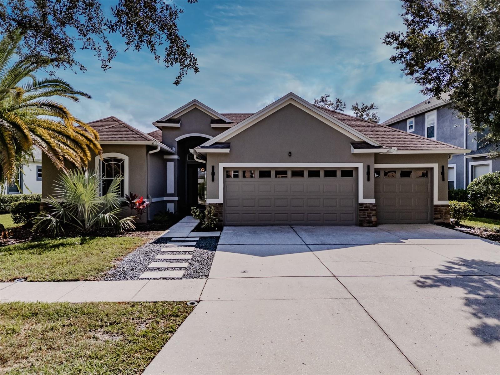Details for 8117 Hampton Glen Drive, TAMPA, FL 33647