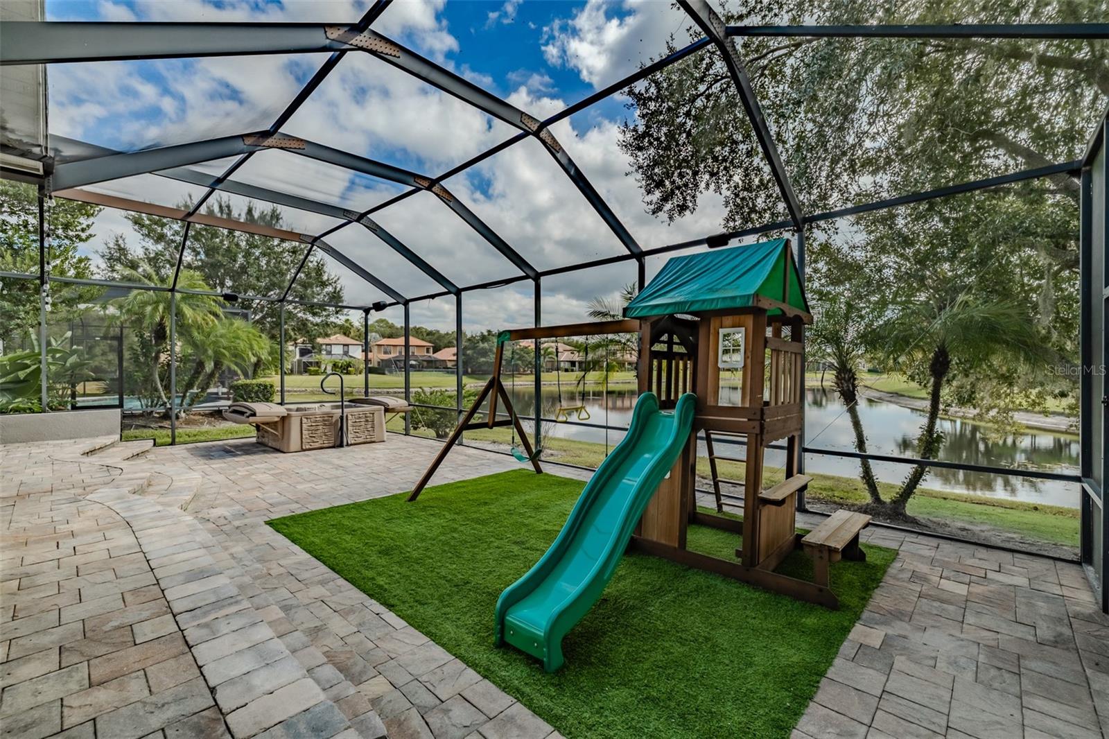 Image 16 of 59 For 8117 Hampton Glen Drive