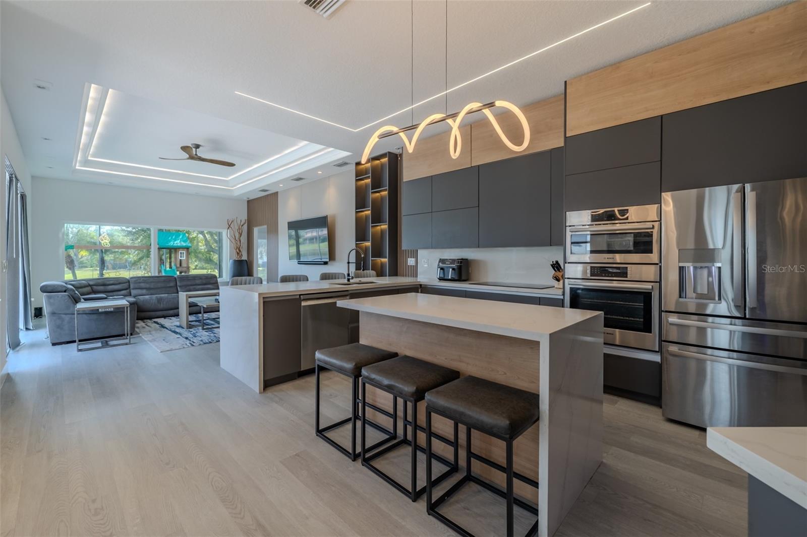 Image 2 of 59 For 8117 Hampton Glen Drive