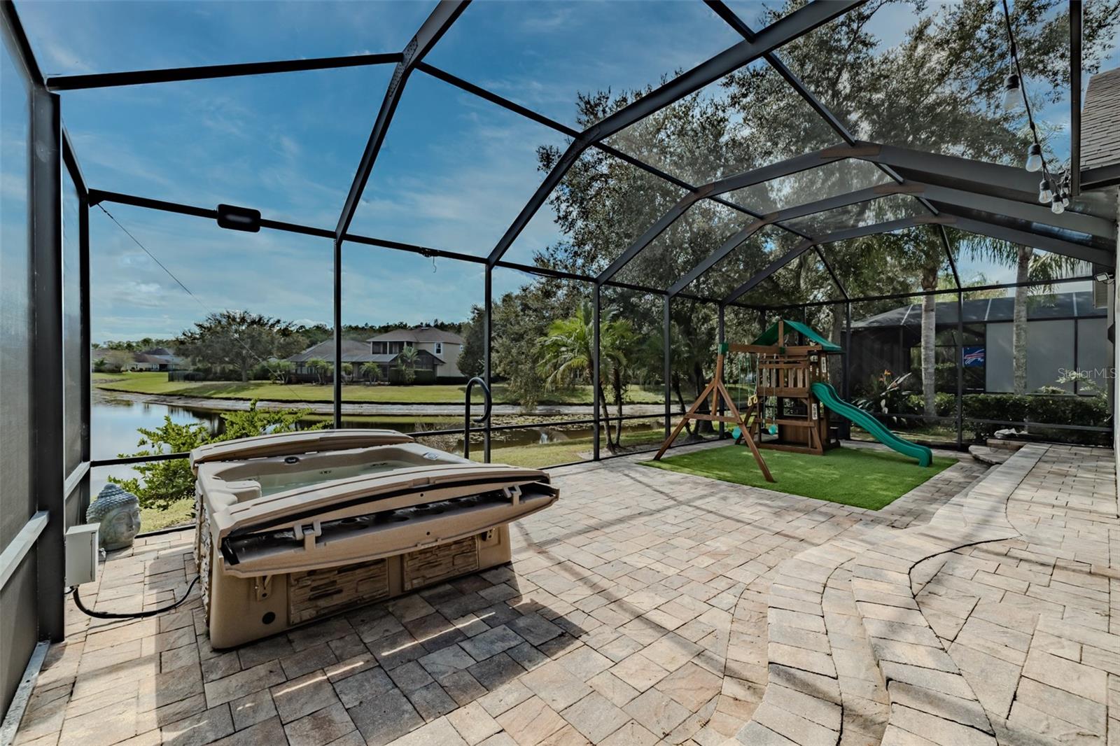 Image 21 of 59 For 8117 Hampton Glen Drive