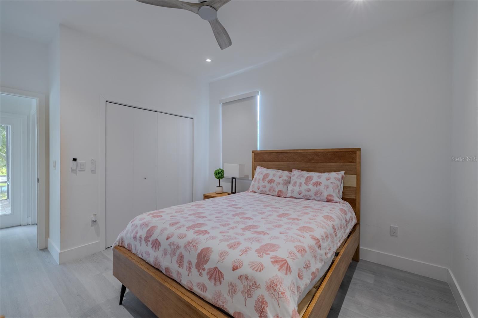 Image 29 of 59 For 8117 Hampton Glen Drive