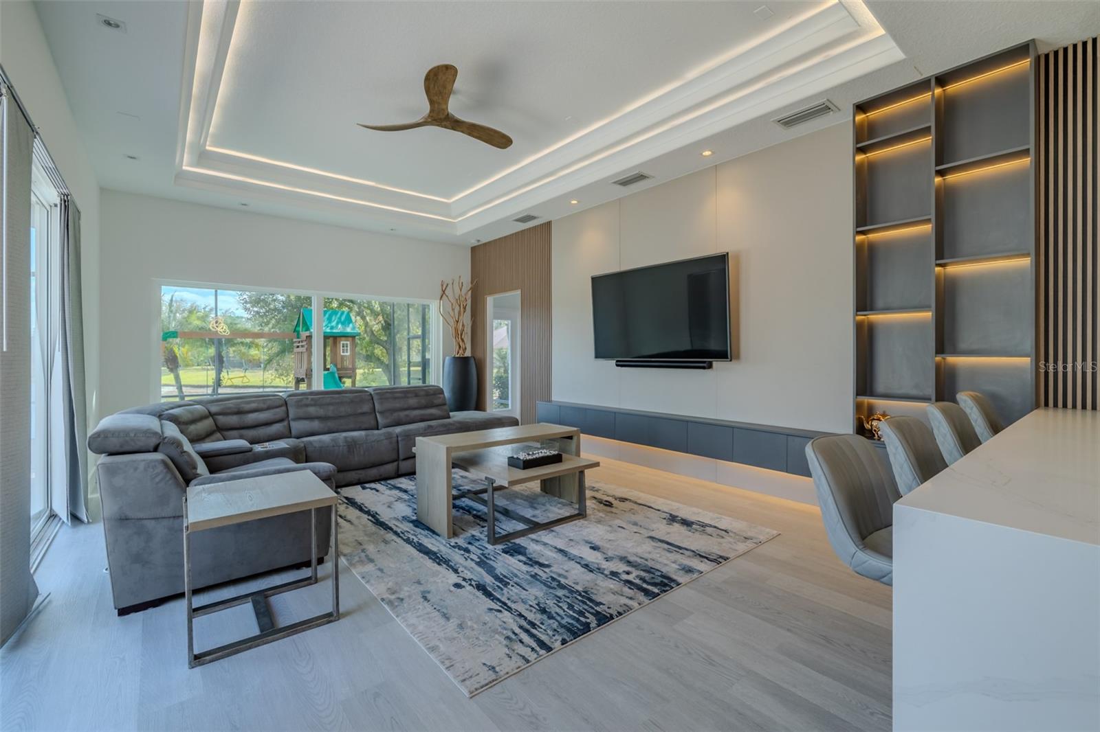 Image 39 of 59 For 8117 Hampton Glen Drive