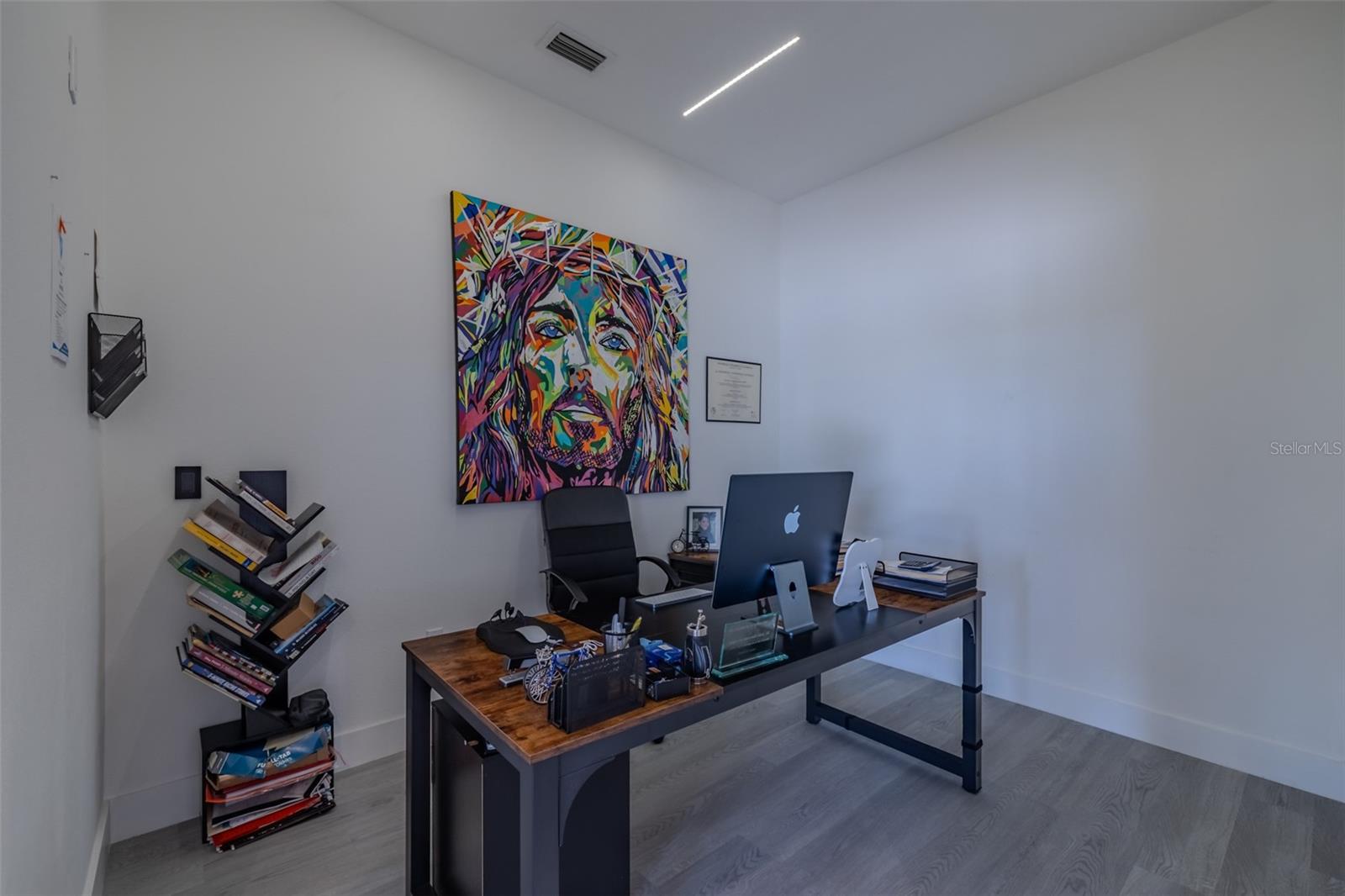 Image 5 of 59 For 8117 Hampton Glen Drive