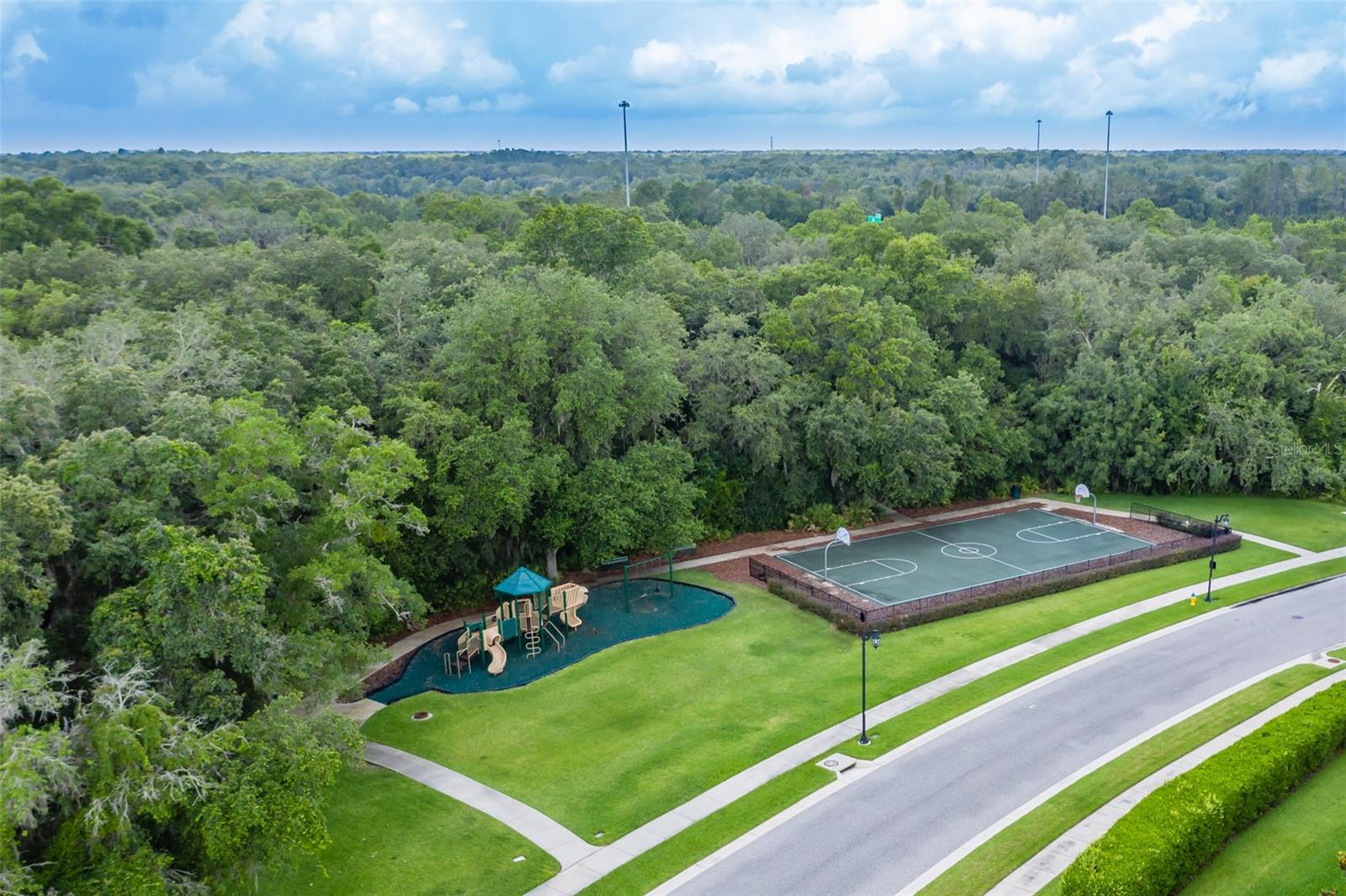 Image 53 of 59 For 8117 Hampton Glen Drive