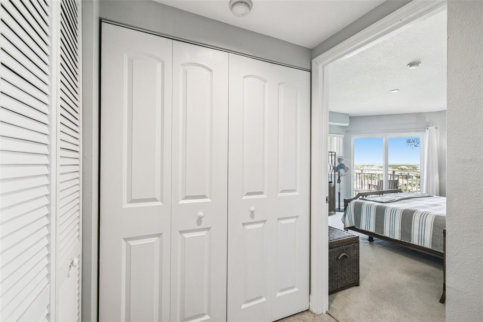 Image 20 of 100 For 4516 Seagull Drive 807