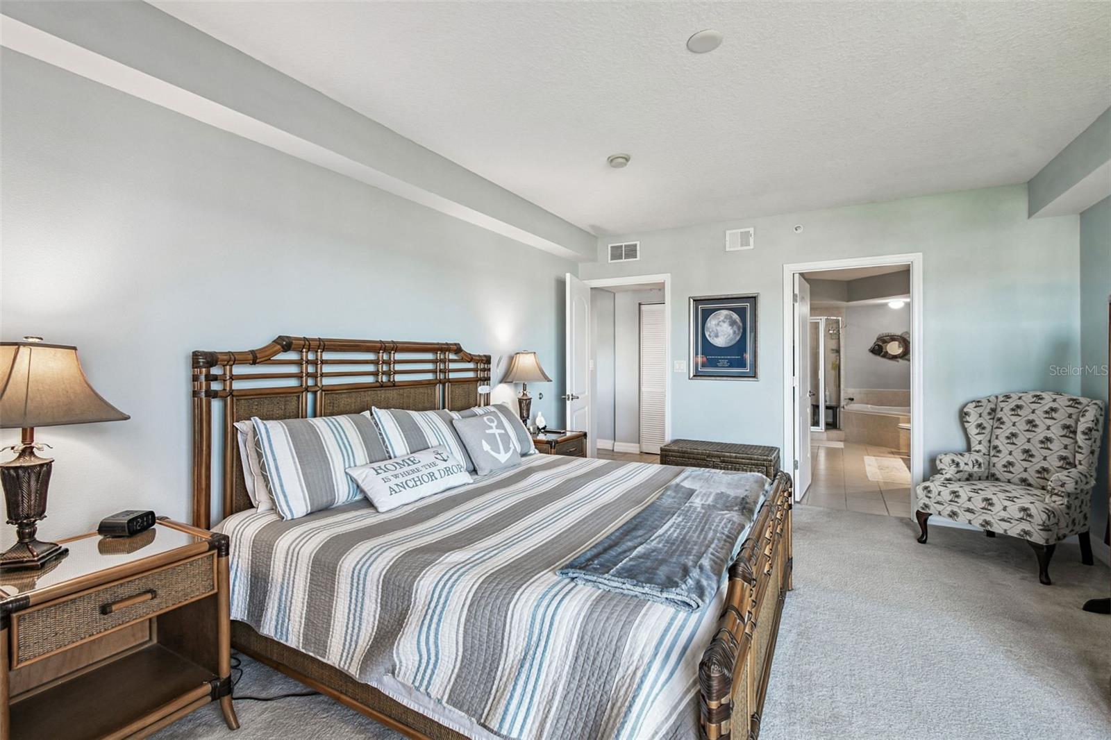 Image 22 of 100 For 4516 Seagull Drive 807