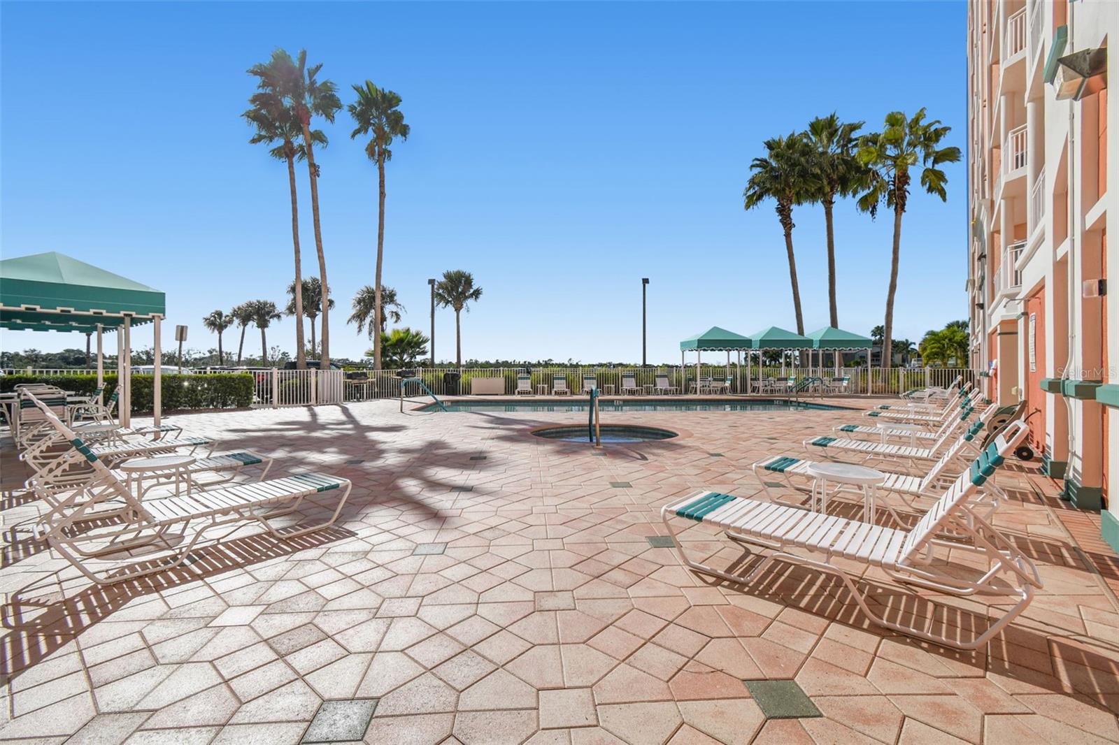 Image 39 of 100 For 4516 Seagull Drive 807