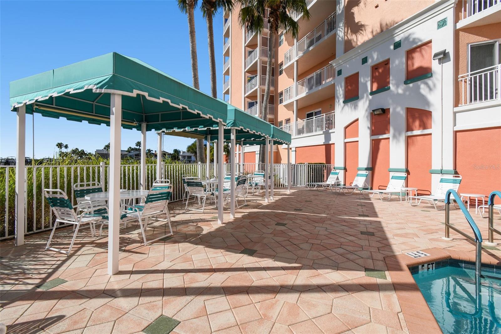 Image 44 of 100 For 4516 Seagull Drive 807