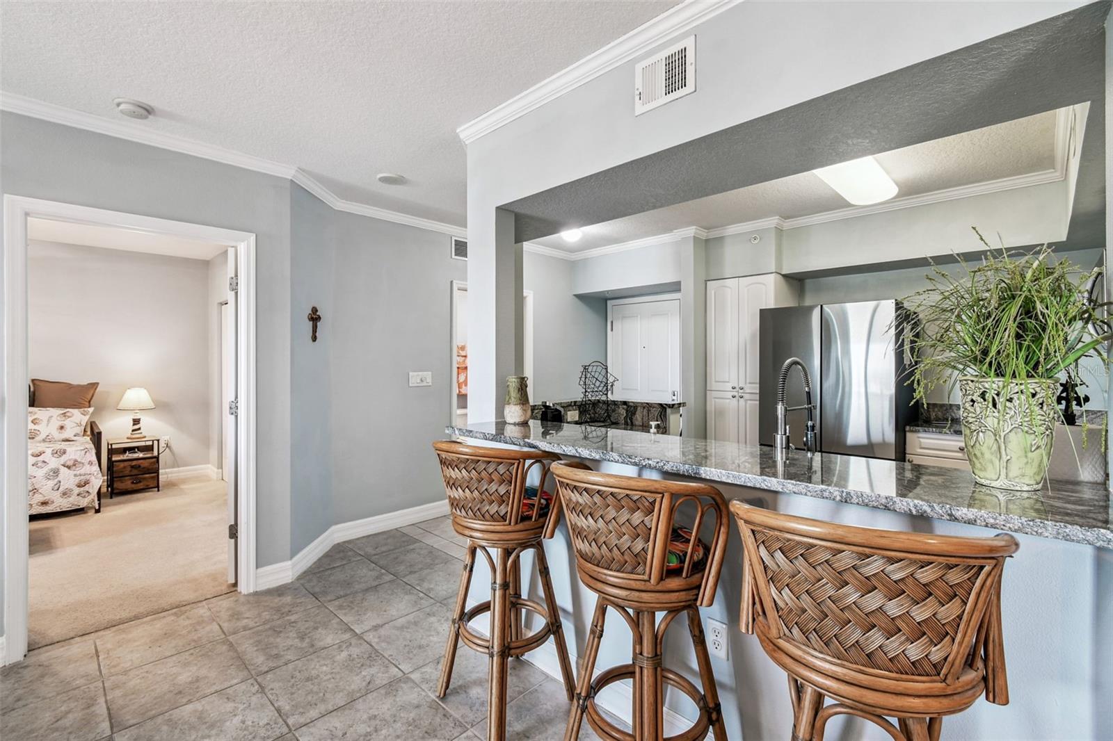 Image 8 of 100 For 4516 Seagull Drive 807