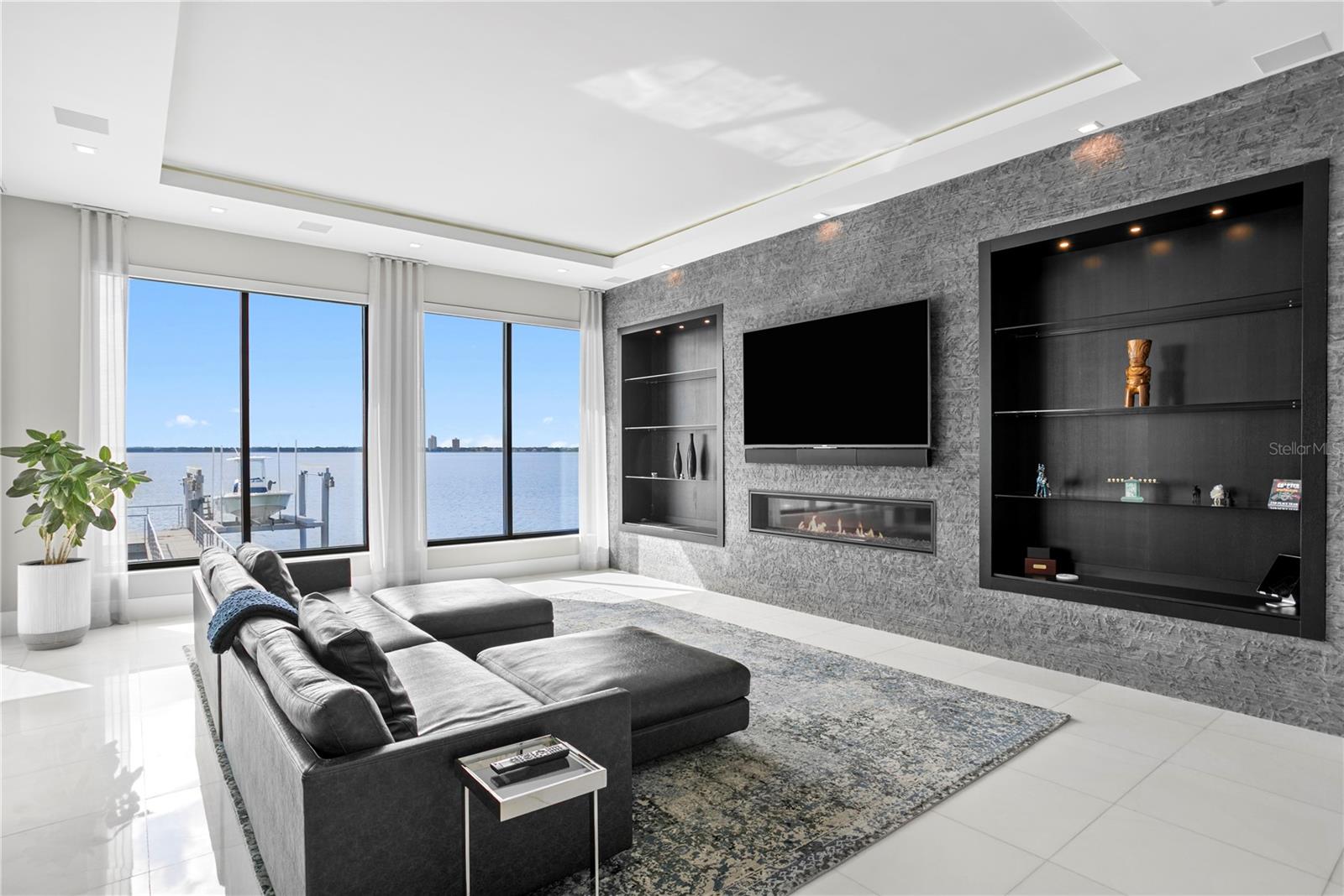 Listing photo id 21 for 82 Martinique Avenue