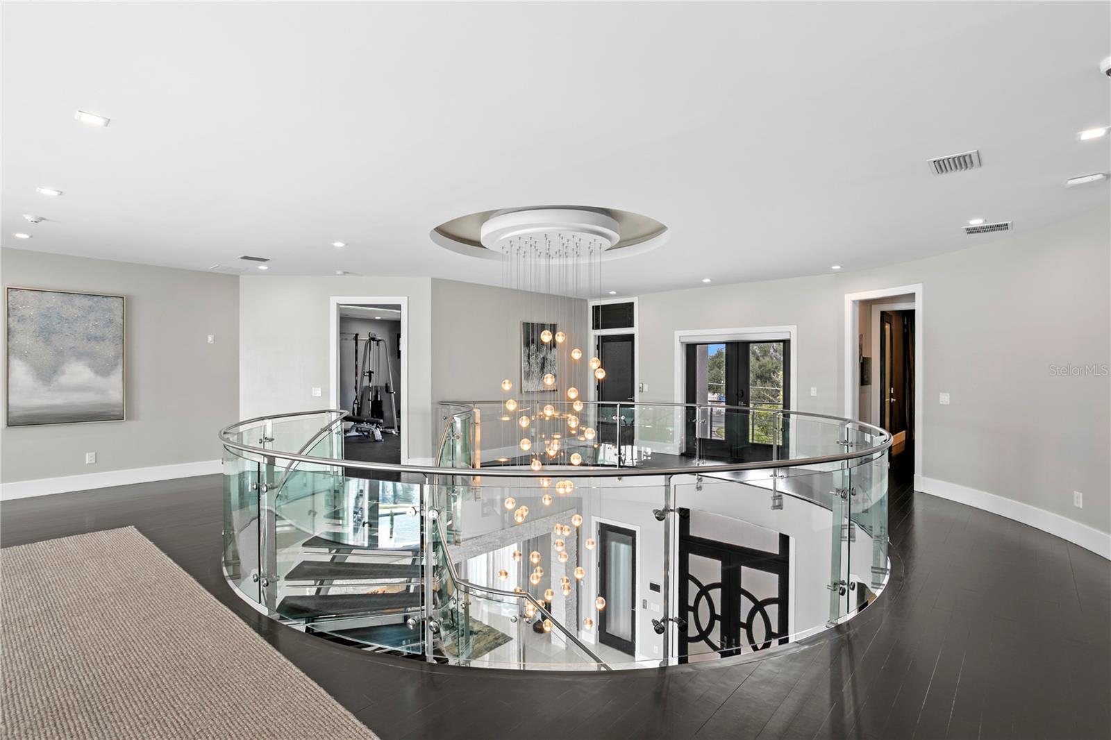 Listing photo id 30 for 82 Martinique Avenue