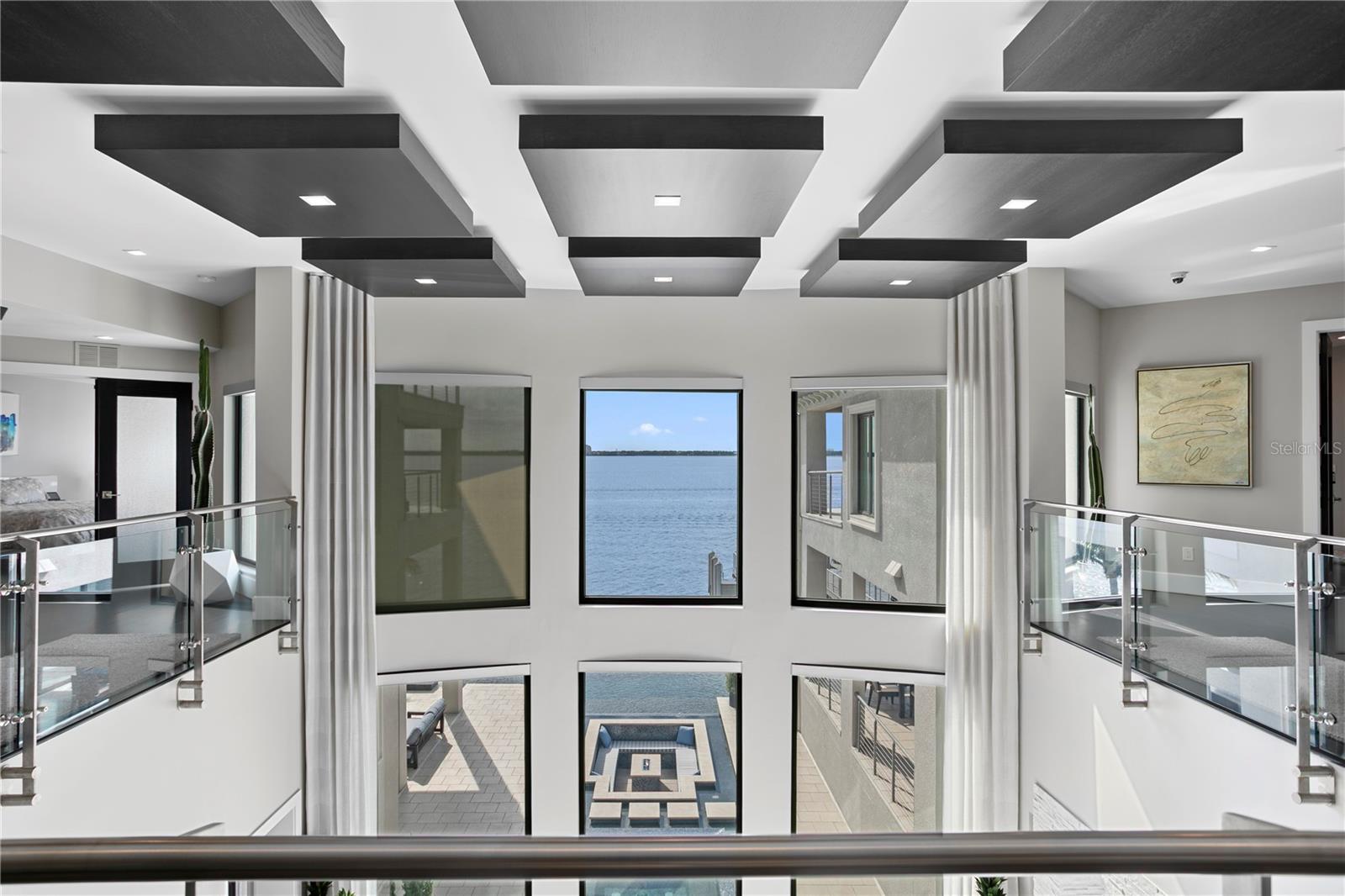 Listing photo id 32 for 82 Martinique Avenue