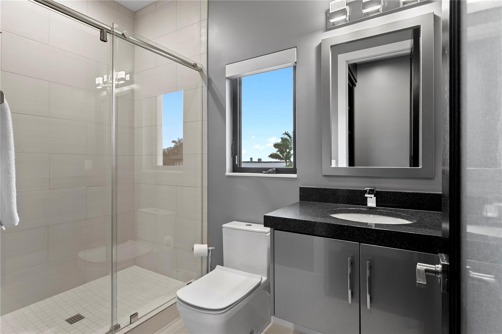 Listing photo id 50 for 82 Martinique Avenue