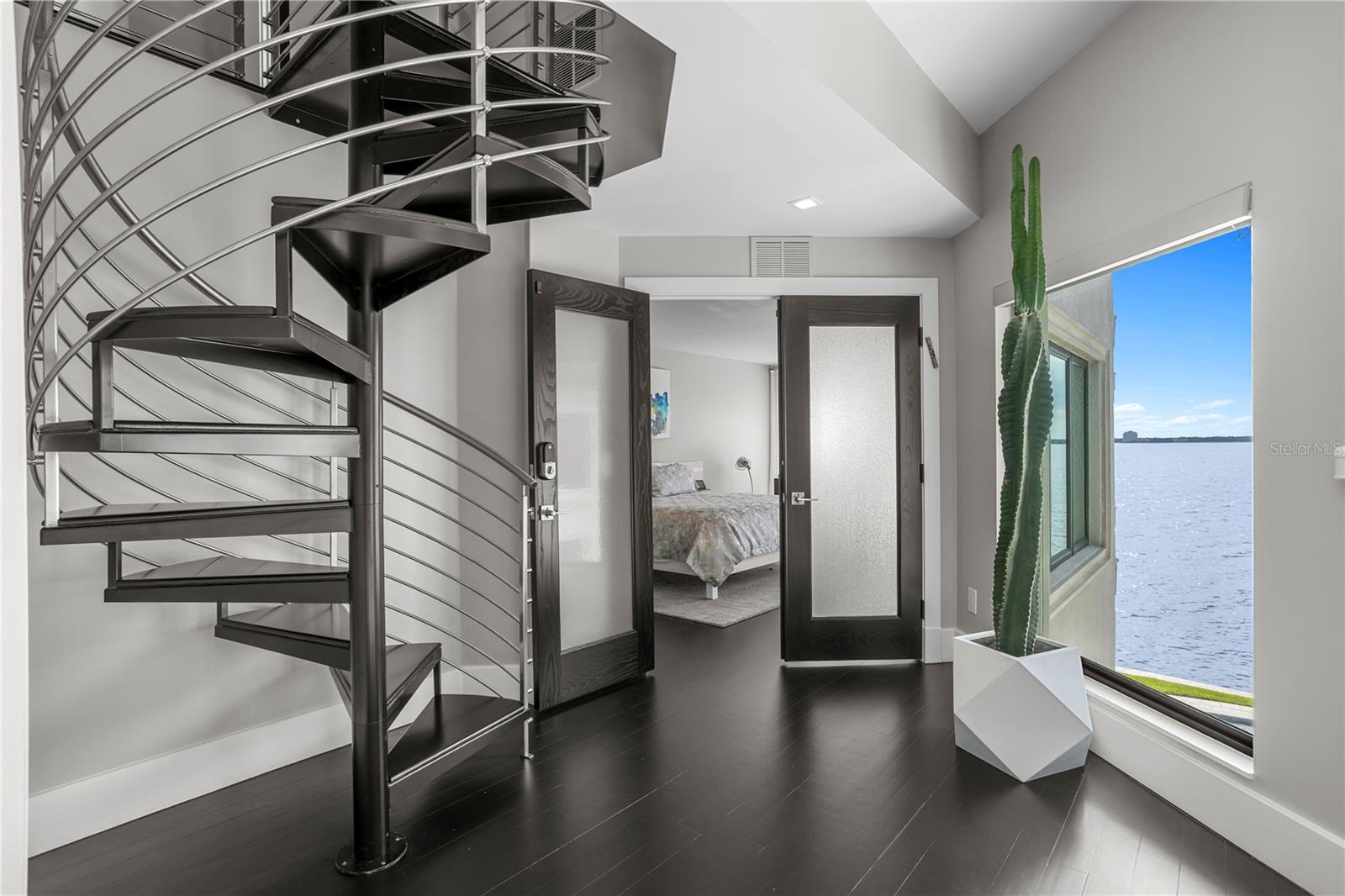 Listing photo id 54 for 82 Martinique Avenue