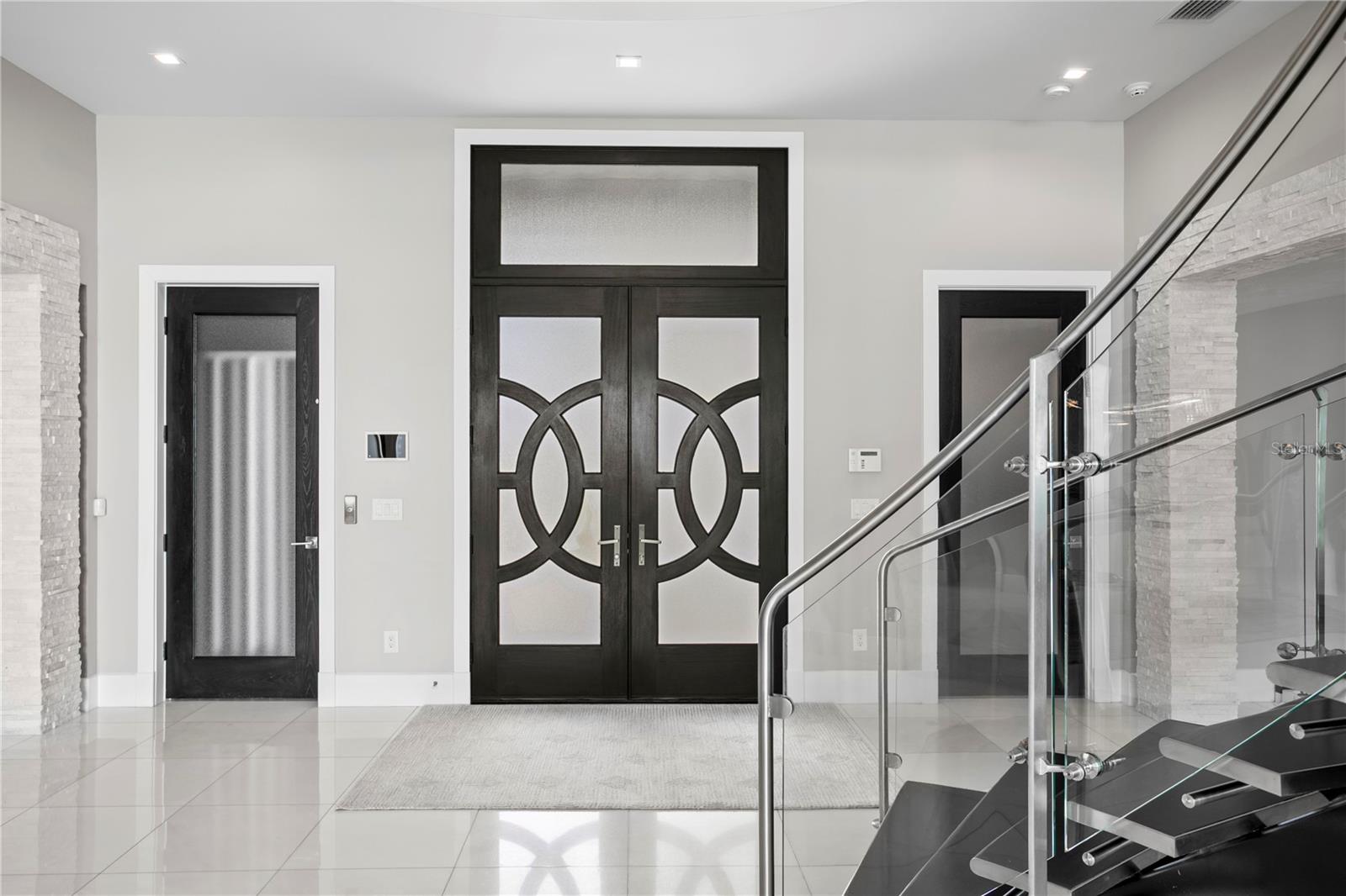 Listing photo id 4 for 82 Martinique Avenue