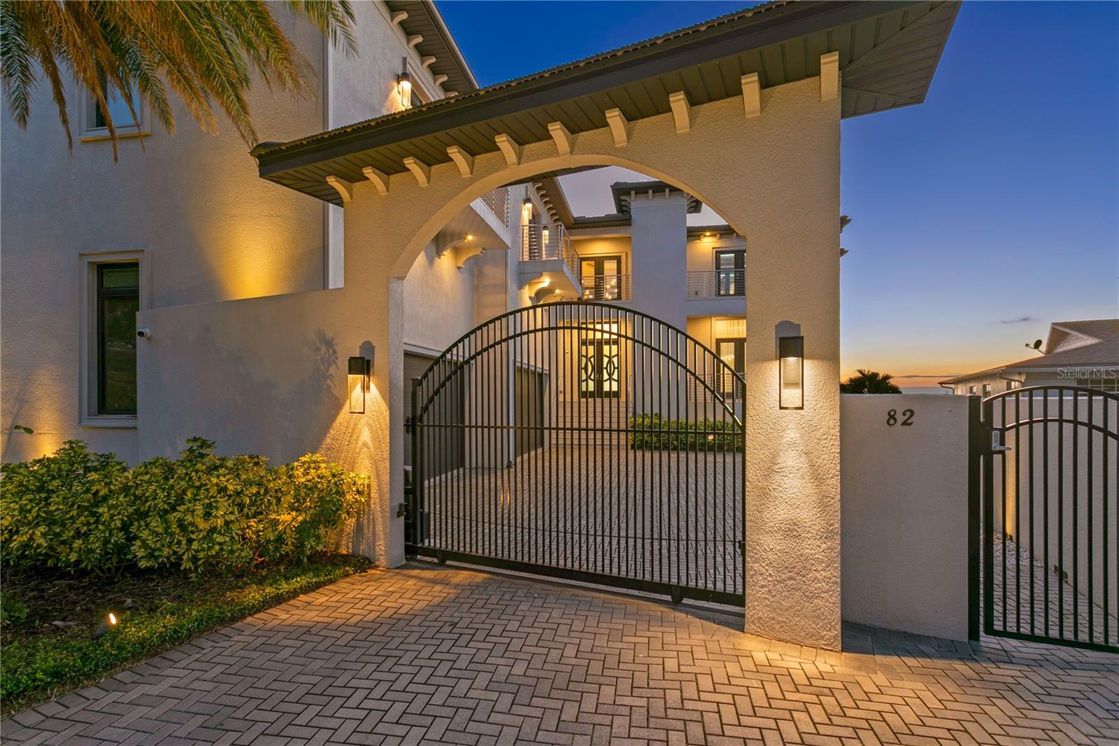 Listing photo id 71 for 82 Martinique Avenue