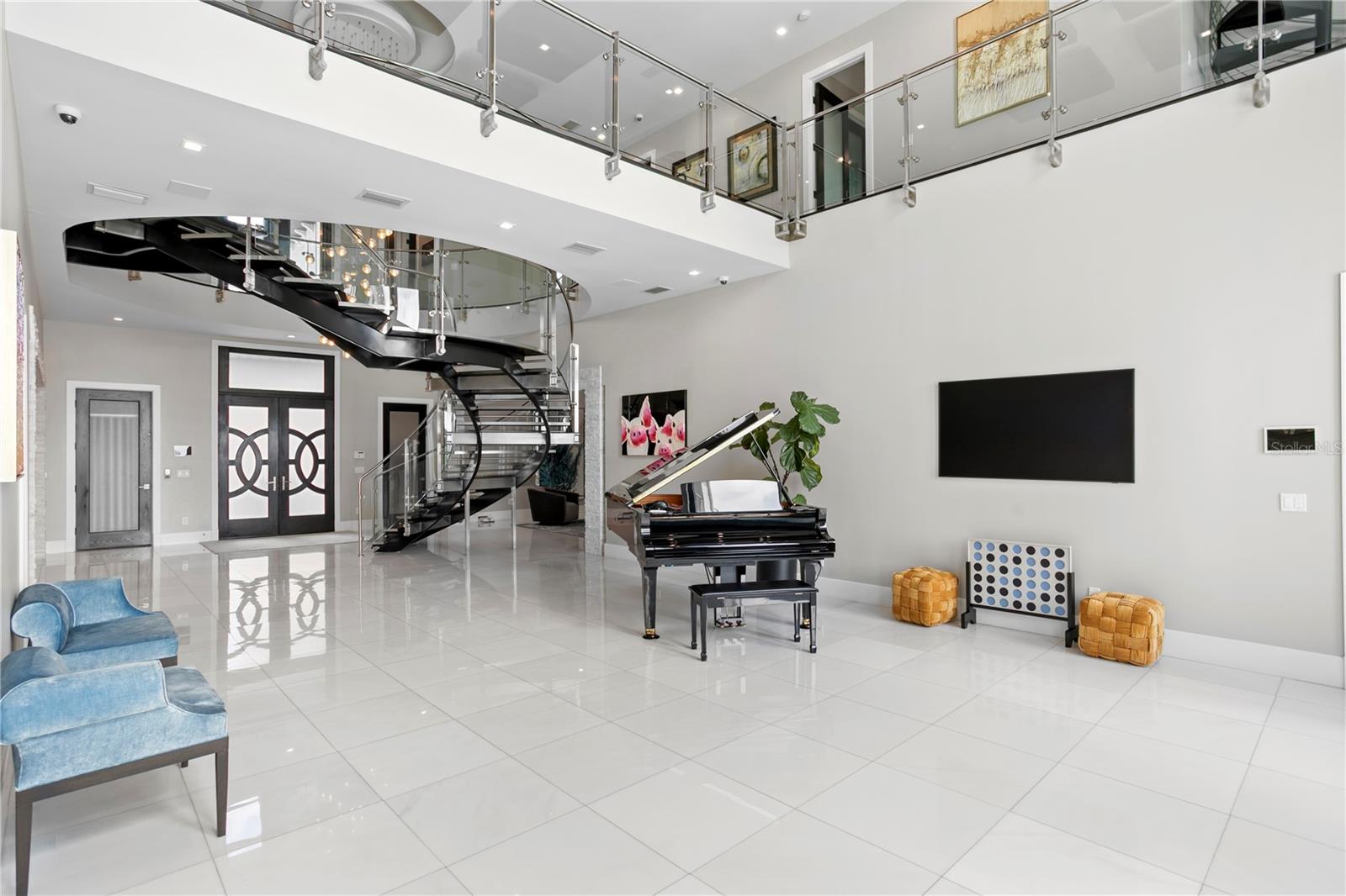 Listing photo id 7 for 82 Martinique Avenue