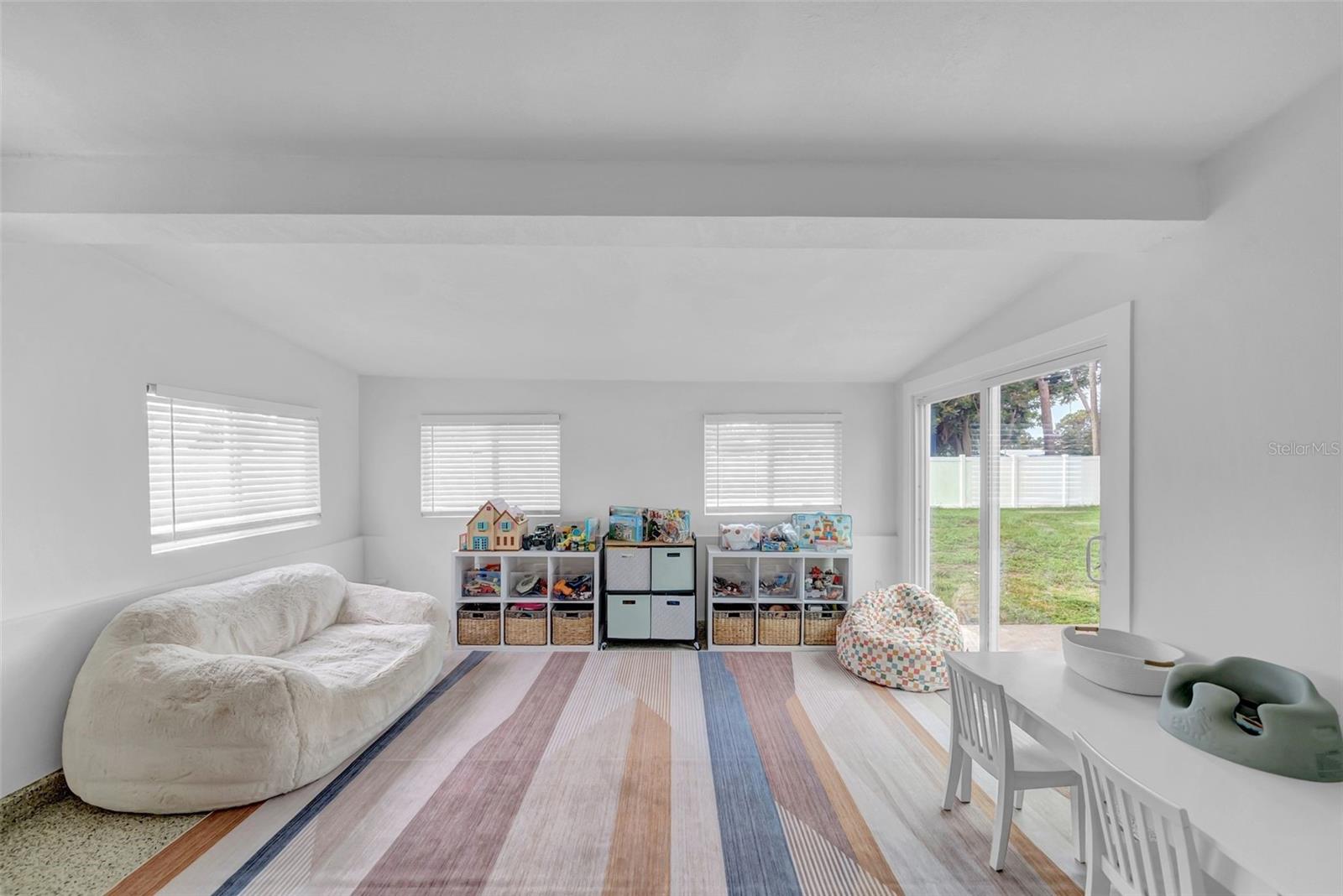 Image 22 of 27 For 5548 Dartmouth Avenue N