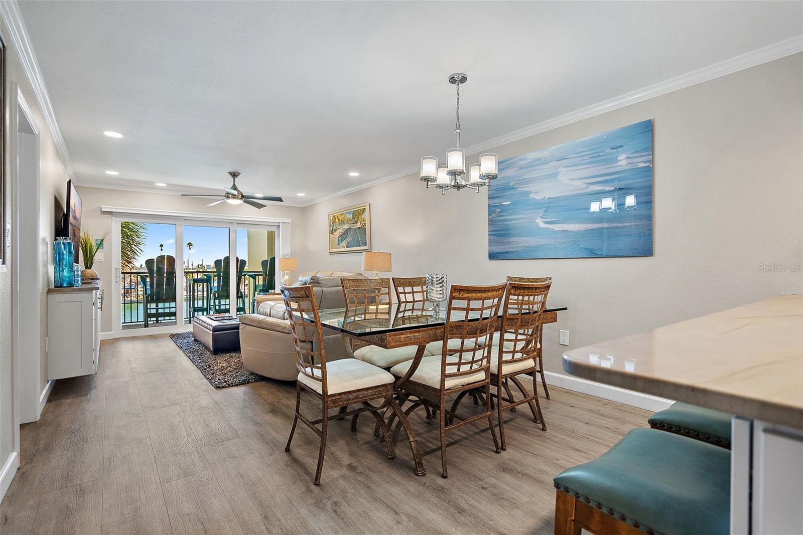 Image 11 of 40 For 7467 Bayshore Drive 303