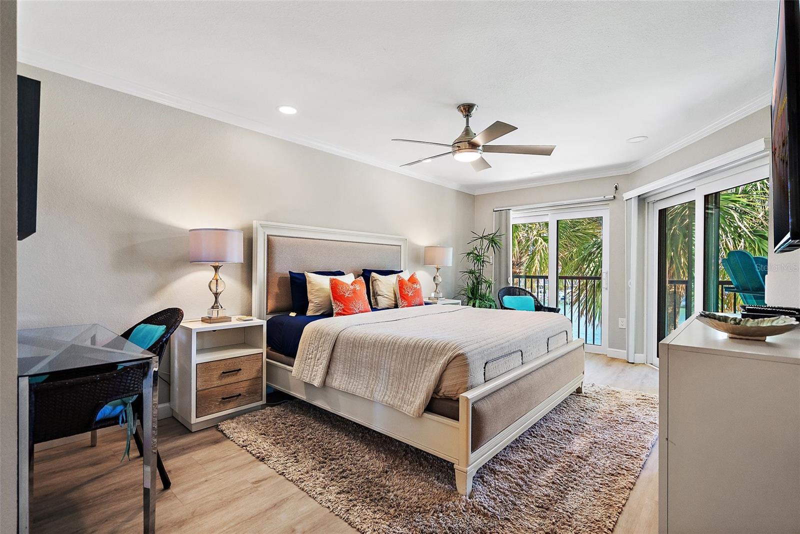 Image 17 of 40 For 7467 Bayshore Drive 303