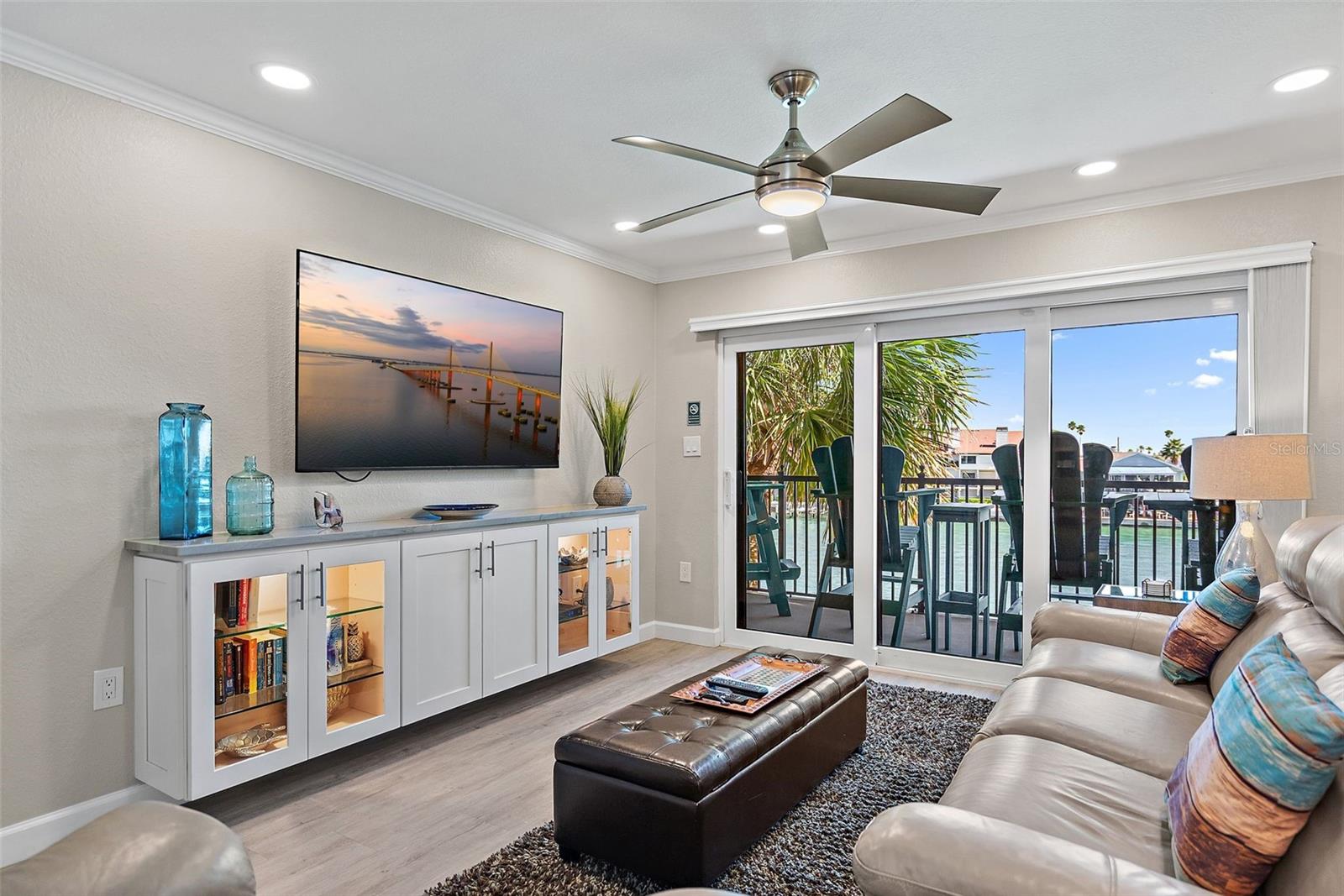 Image 3 of 40 For 7467 Bayshore Drive 303