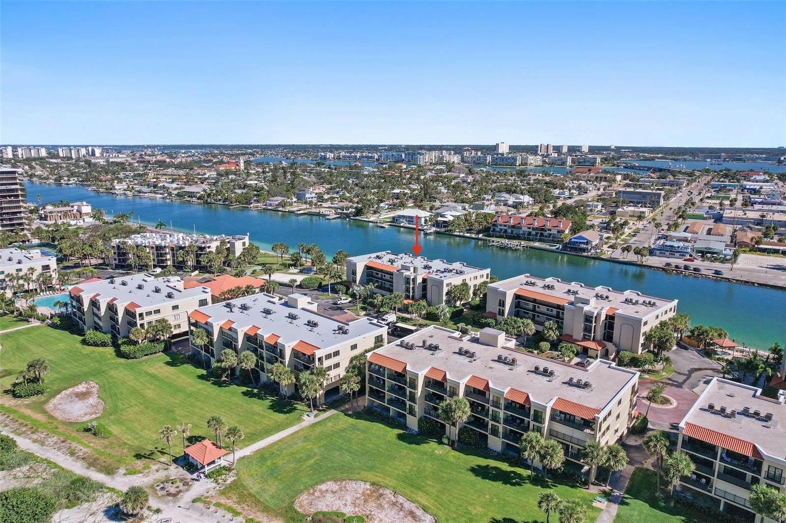 Image 38 of 40 For 7467 Bayshore Drive 303