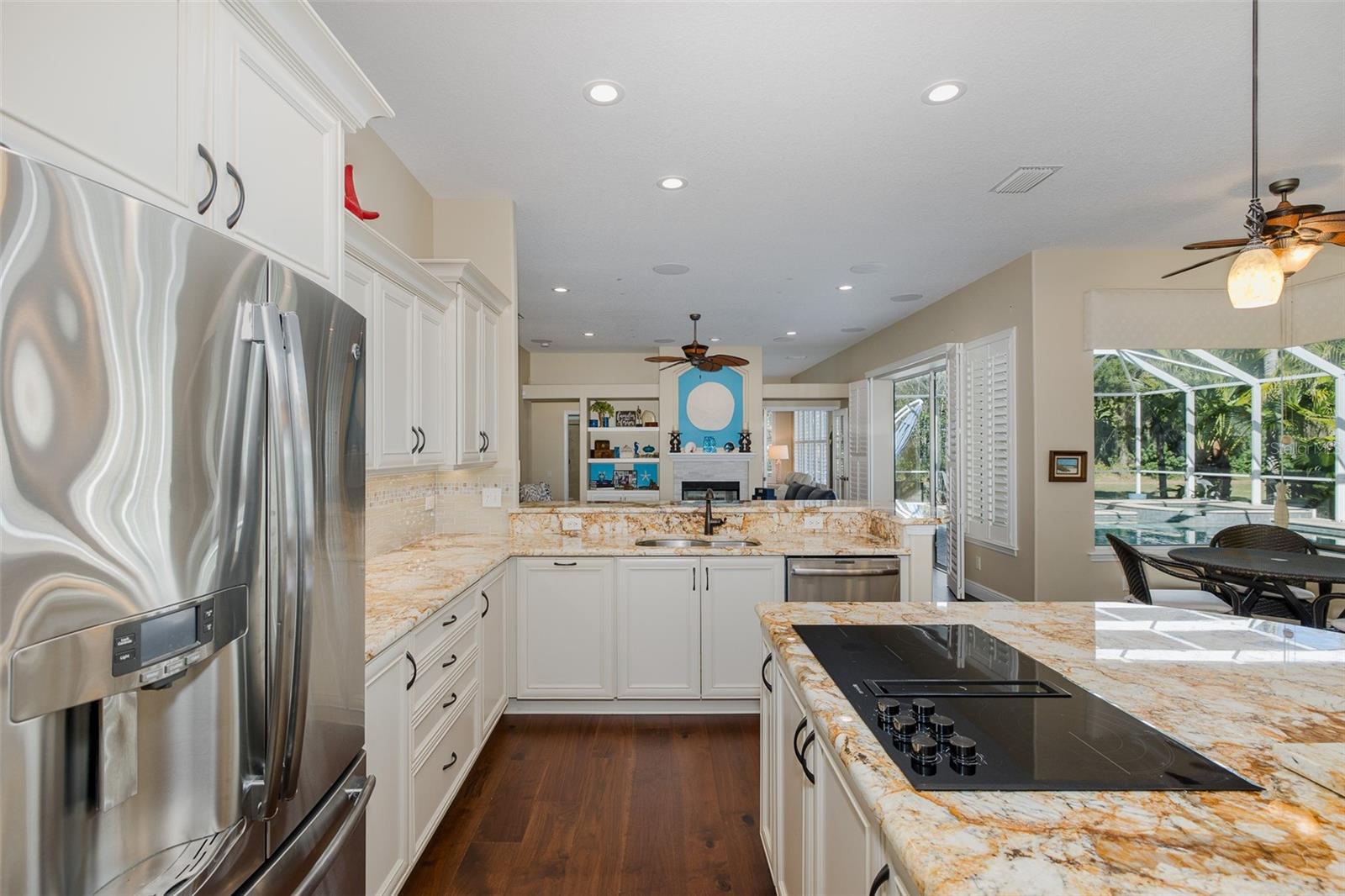 Image 19 of 52 For 2928 Waters Edge Road