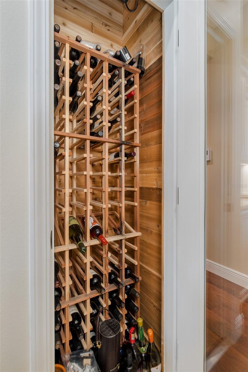 Image 21 of 52 For 2928 Waters Edge Road